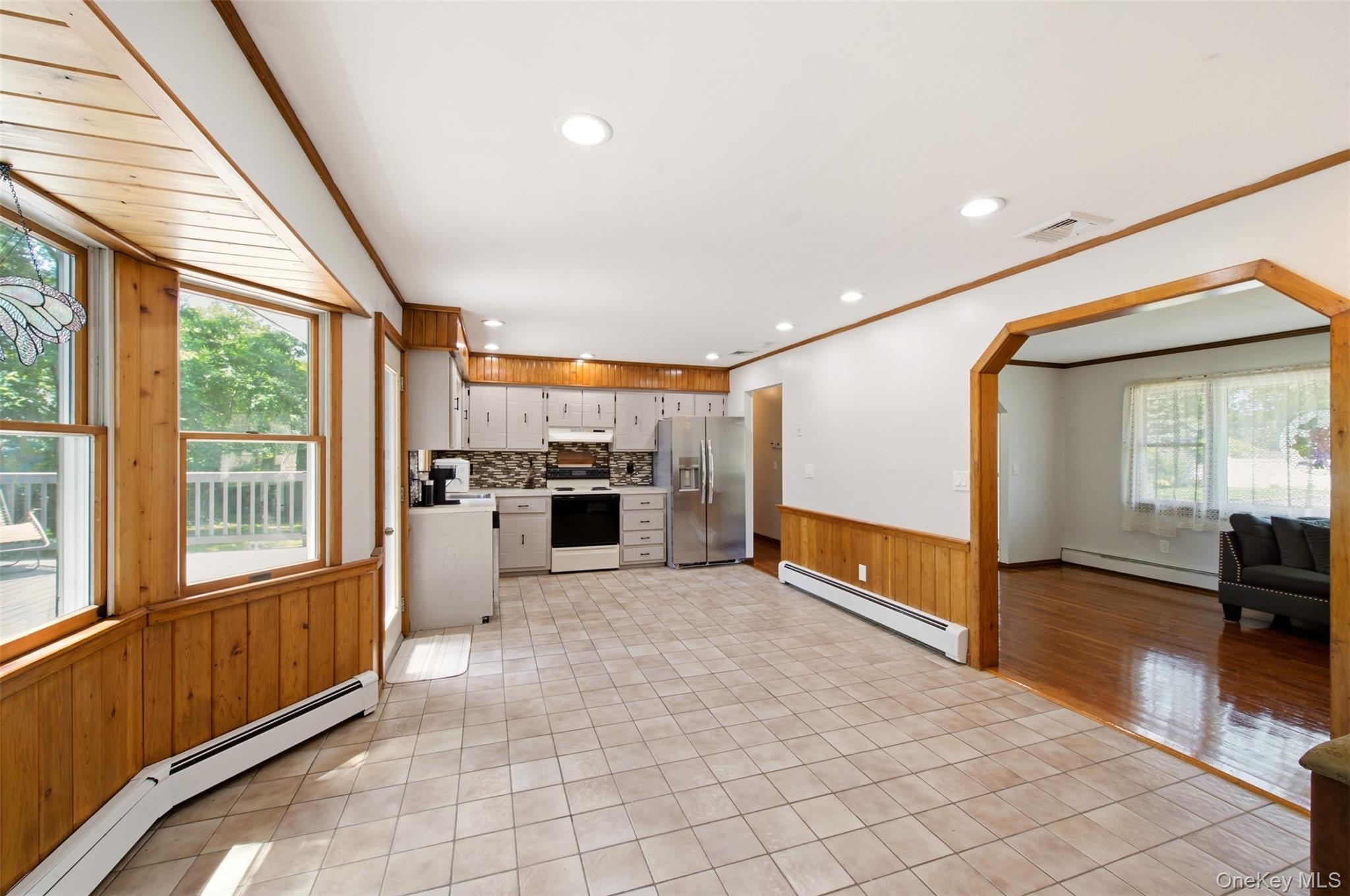 Single Family Musket Drive  Suffolk County, NY 11967, MLS-1033659-11
