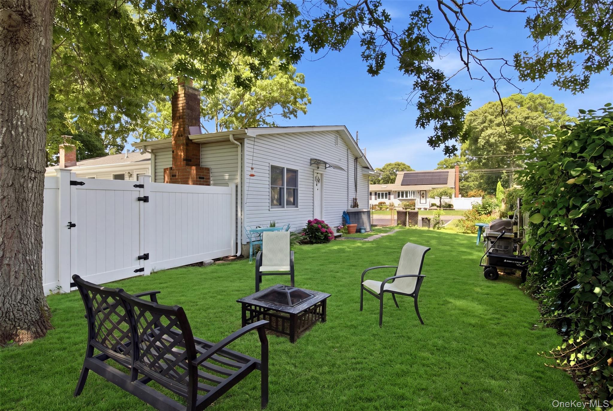 Single Family Musket Drive  Suffolk County, NY 11967, MLS-1033659-24