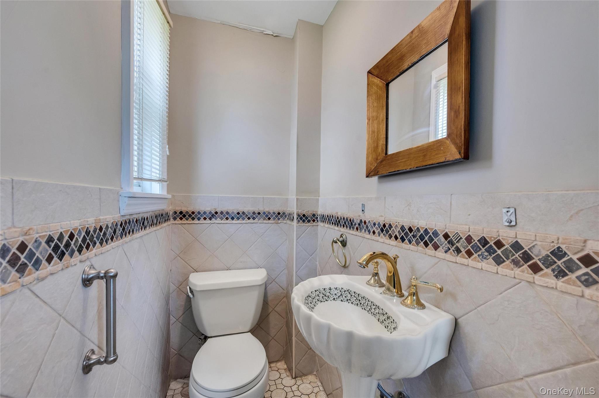 Single Family 222nd Street  Queens, NY 11364, MLS-1033665-11