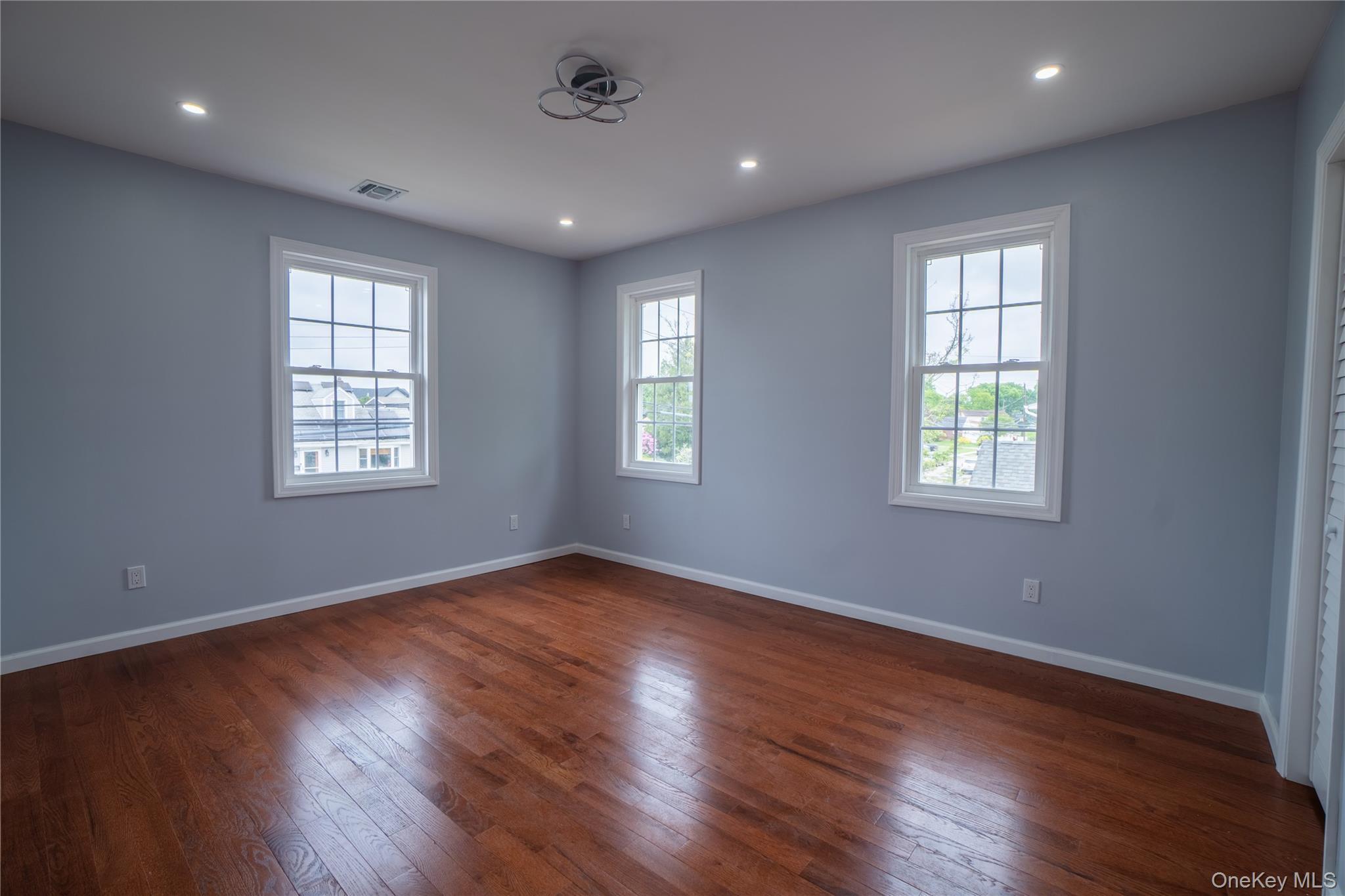 Single Family Maple Avenue  Nassau County, NY 11714, MLS-1033671-11