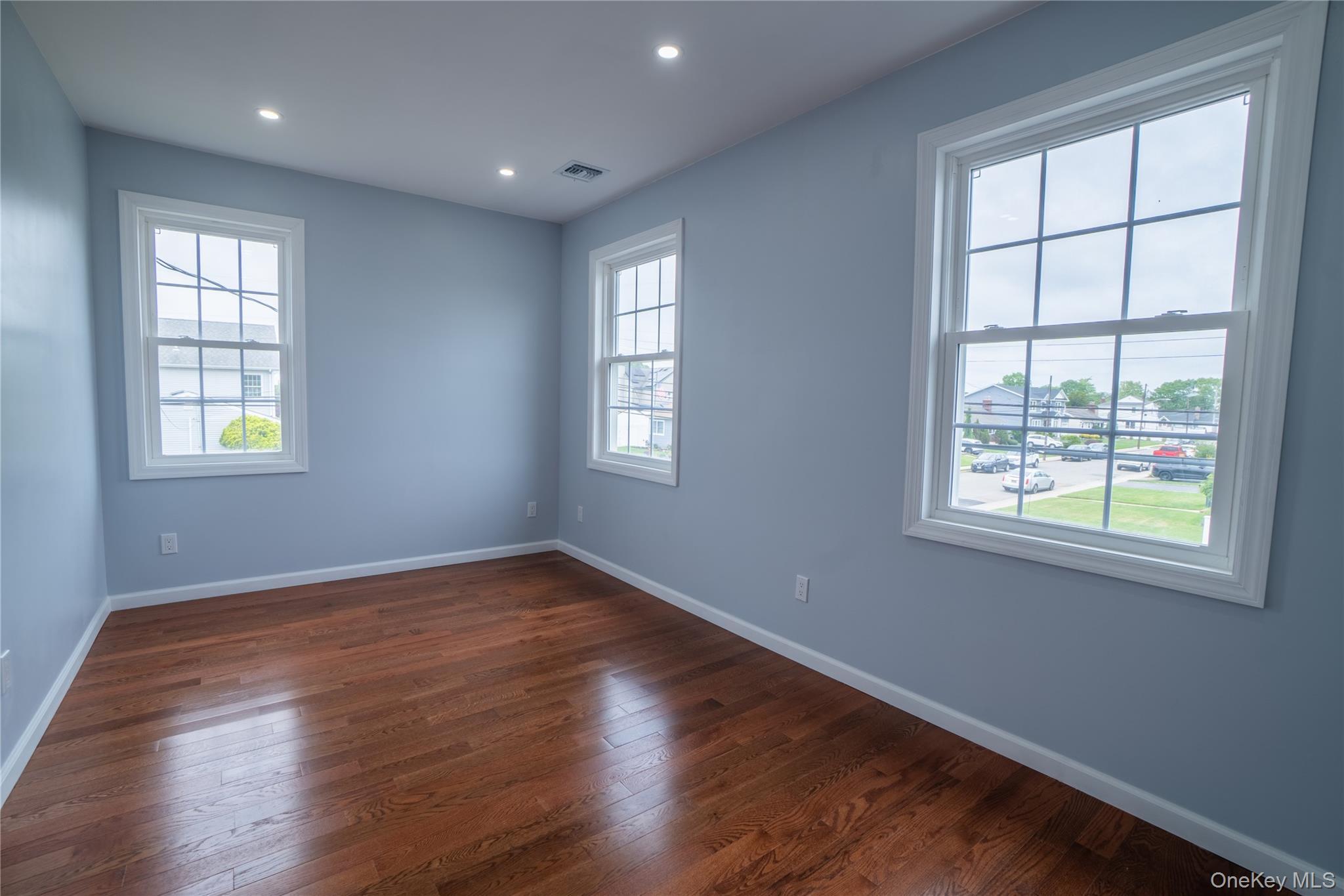 Single Family Maple Avenue  Nassau County, NY 11714, MLS-1033671-14
