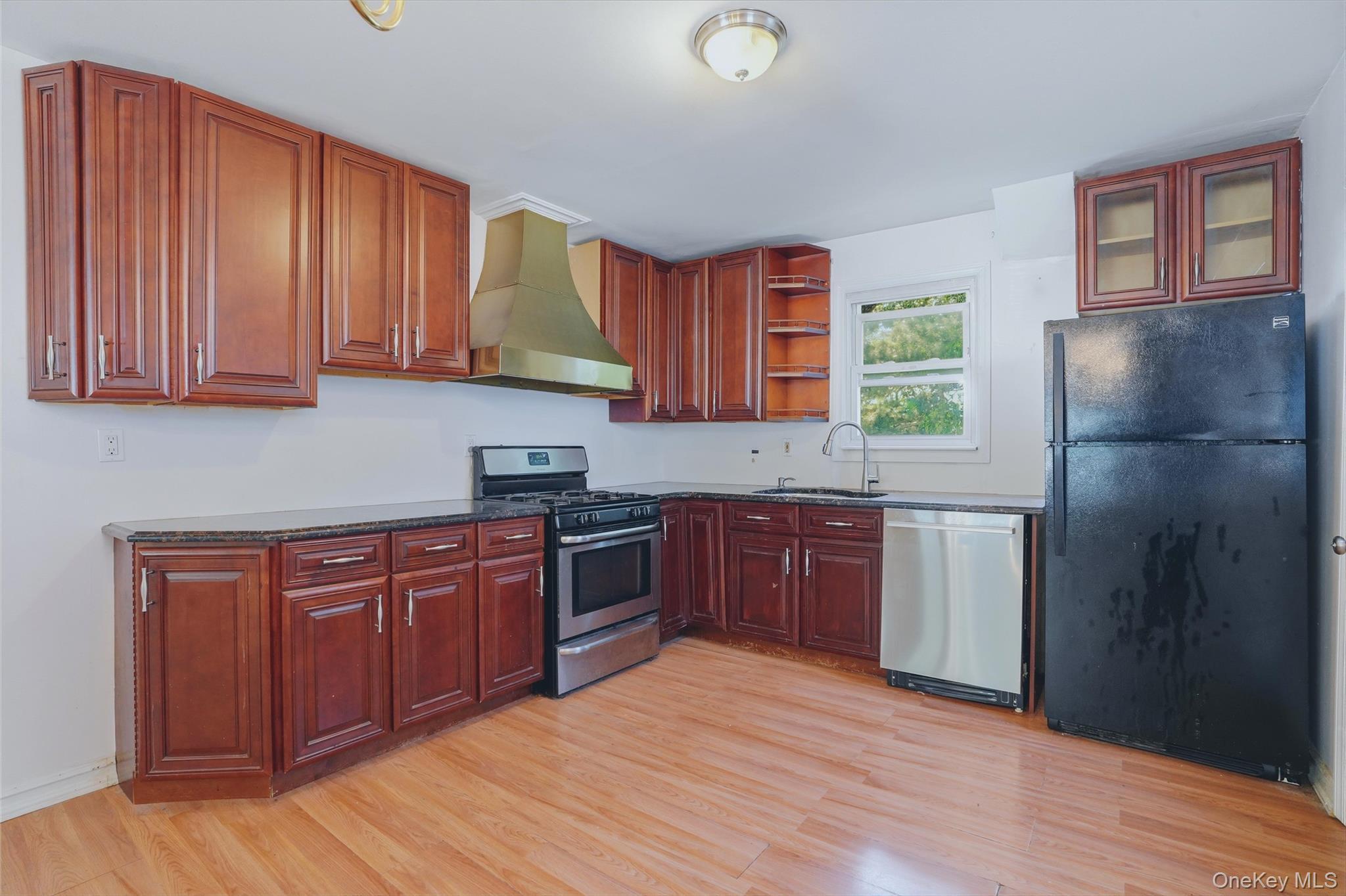 Single Family Saw Mill River Road Westchester County, NY 10710, MLS-1033677-10