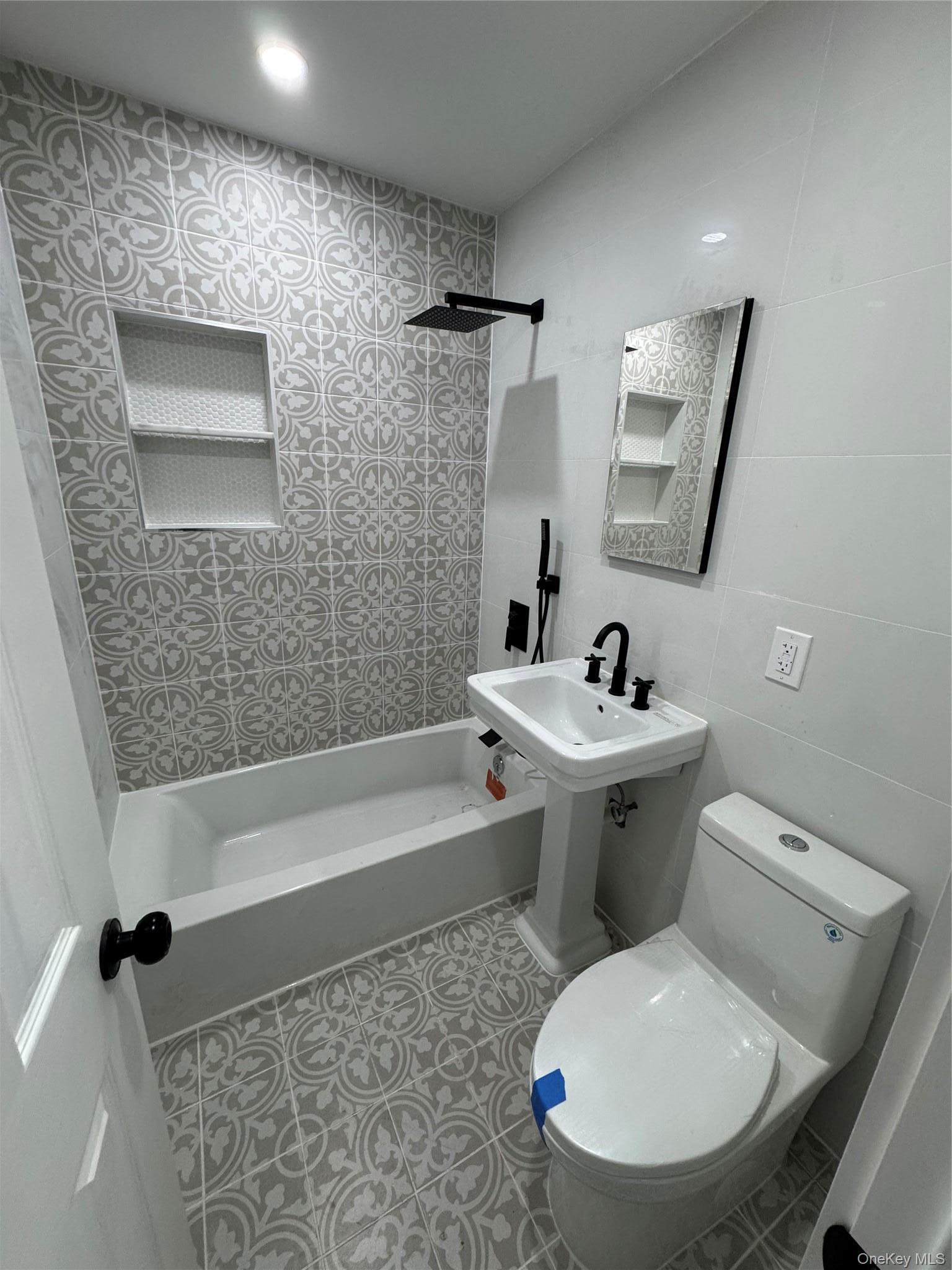 Single Family 195th Street Queens, NY 11413, MLS-1033748-12