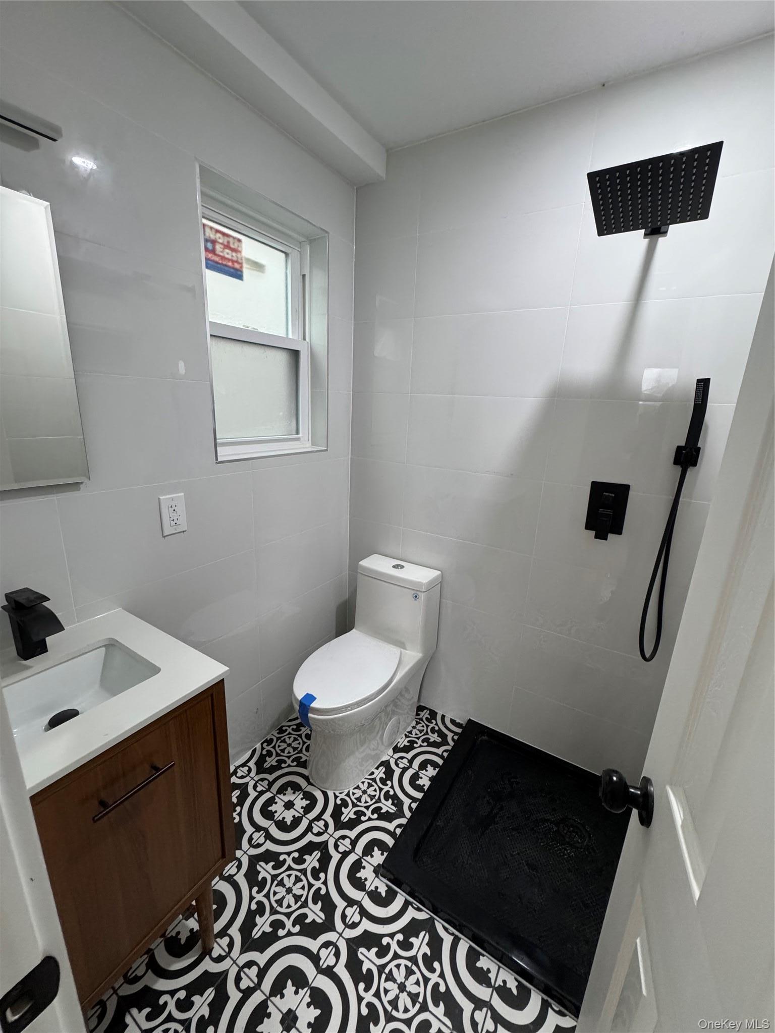 Single Family 195th Street Queens, NY 11413, MLS-1033748-9