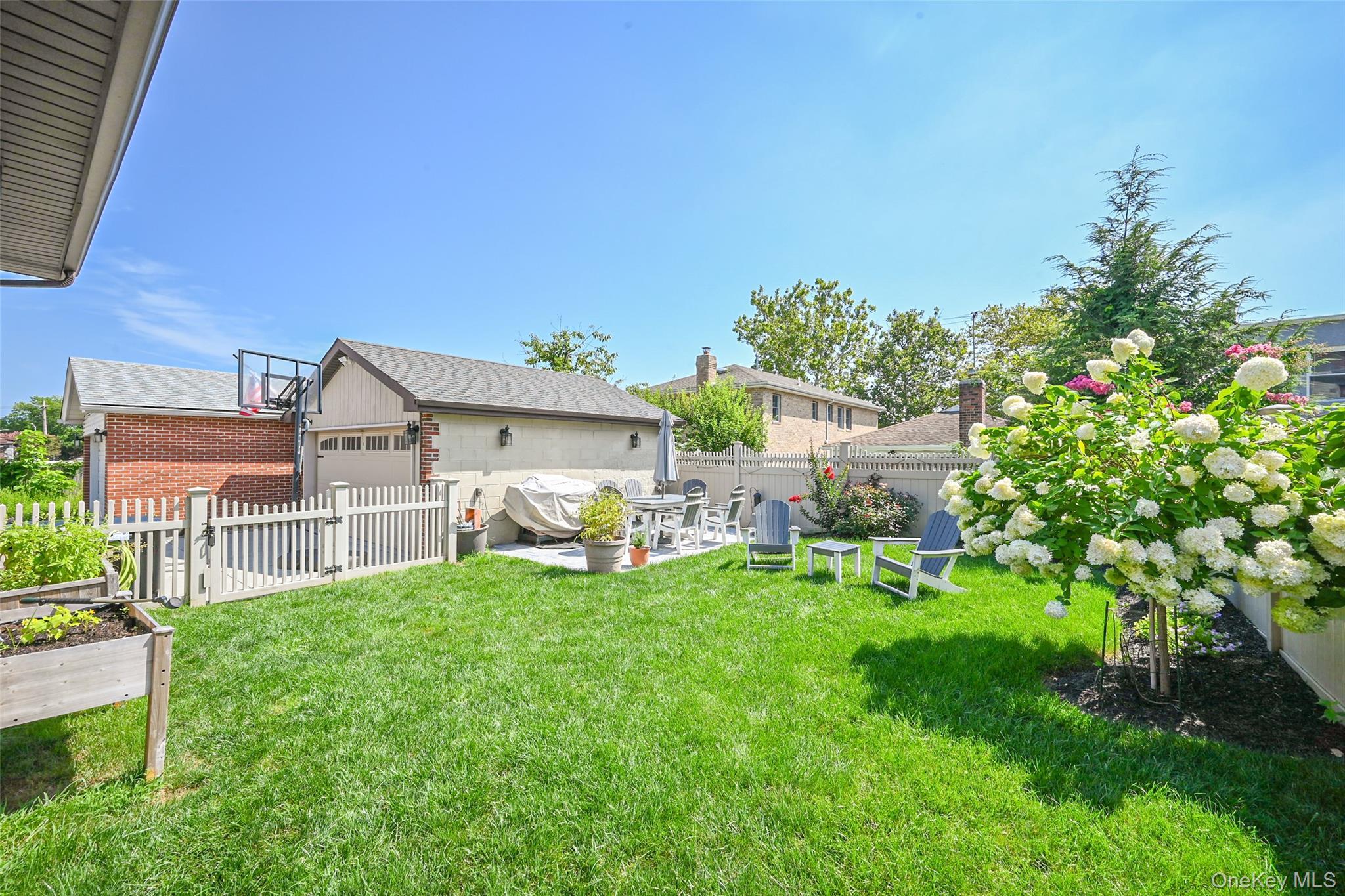 Single Family 171st Street Queens, NY 11358, MLS-1033757-17
