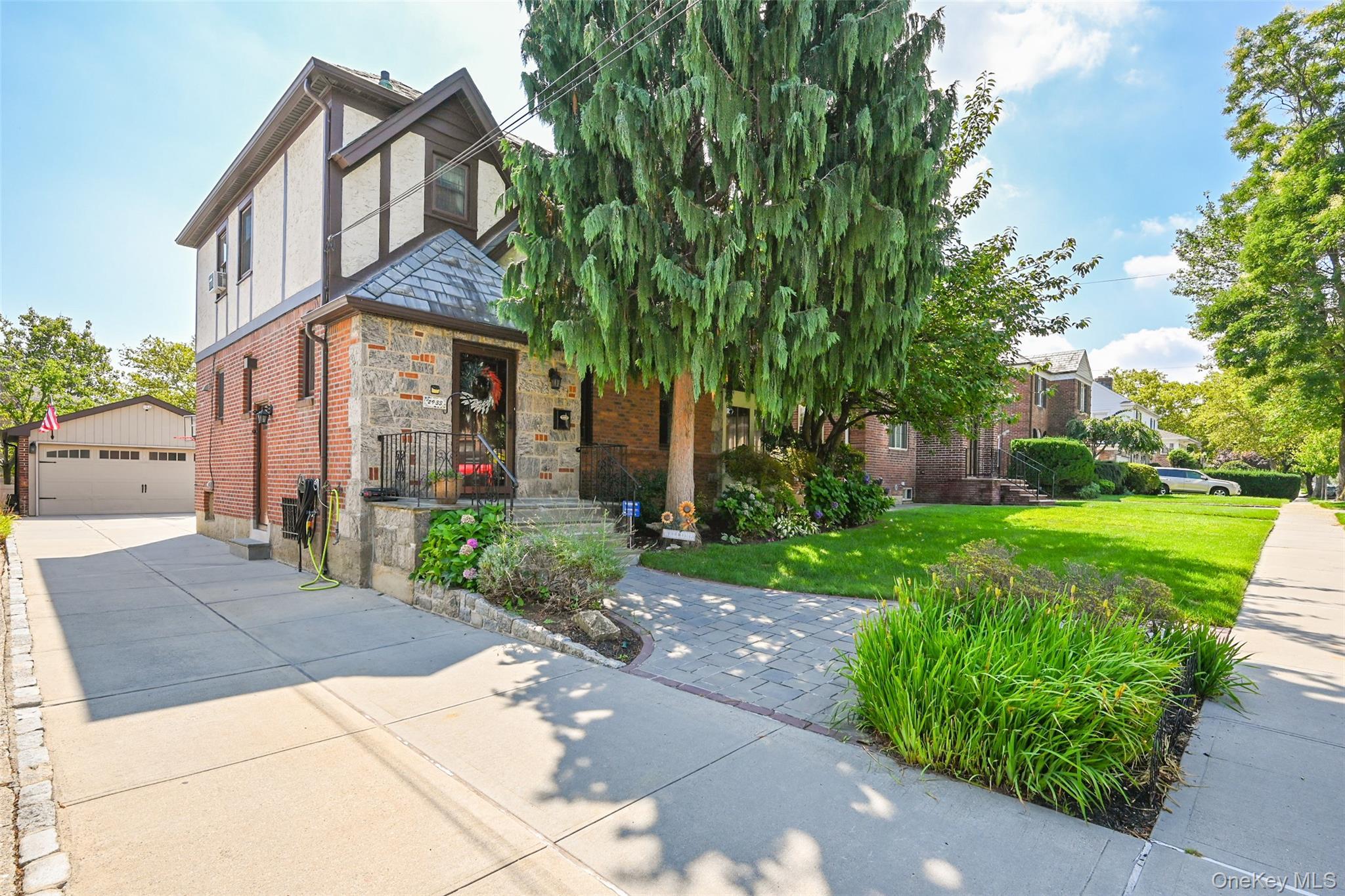 Single Family 171st Street Queens, NY 11358, MLS-1033757-2