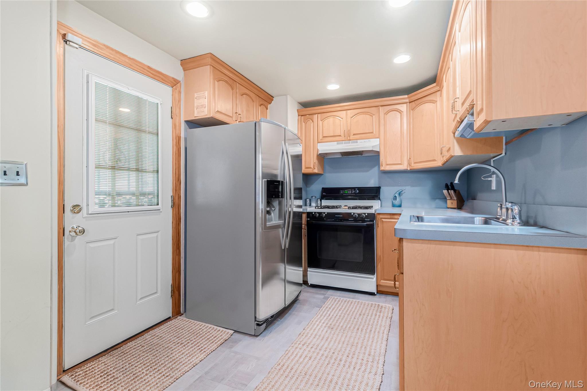 Single Family 209th Street  Queens, NY 11428, MLS-1033775-10