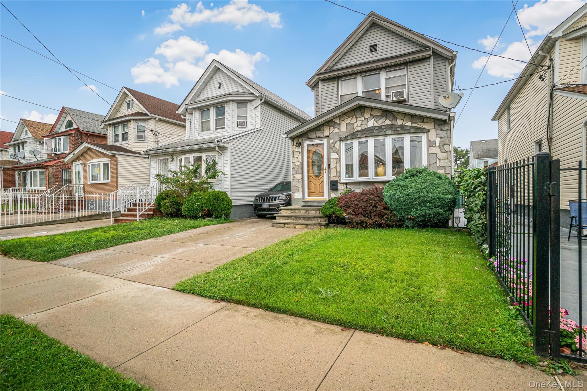 Single Family 209th Street  Queens, NY 11428, MLS-1033775-3