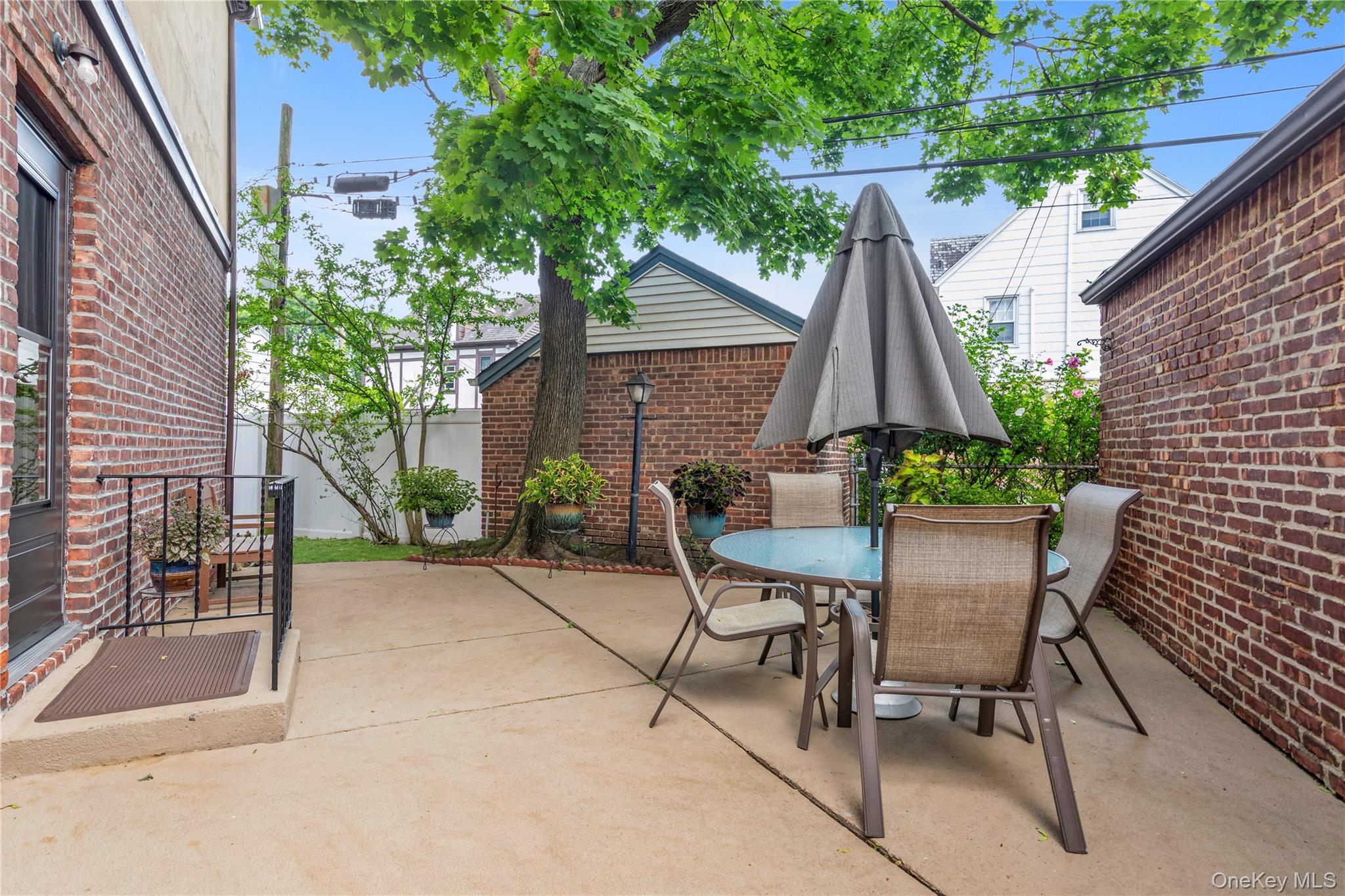 Single Family 48th Avenue Queens, NY 11364, MLS-1033799-21