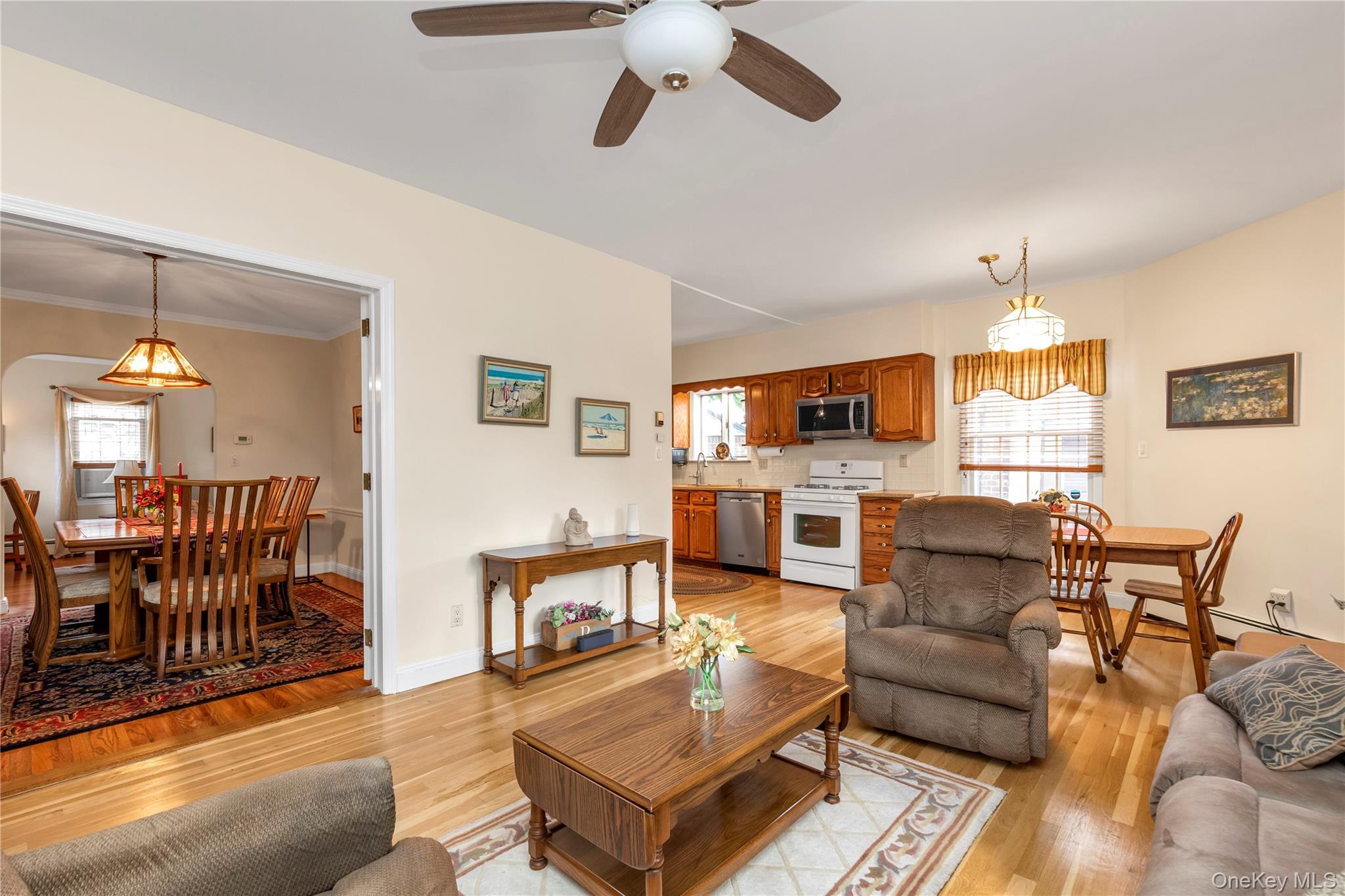 Single Family 48th Avenue Queens, NY 11364, MLS-1033799-8