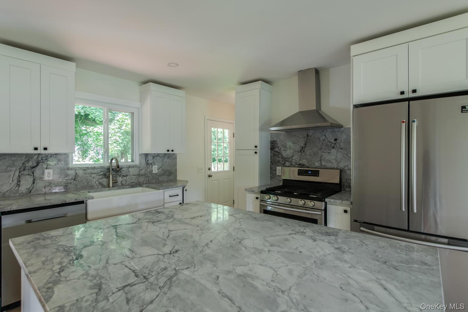 Single Family Trinity Place Dutchess County, NY 12572, MLS-1033820-11