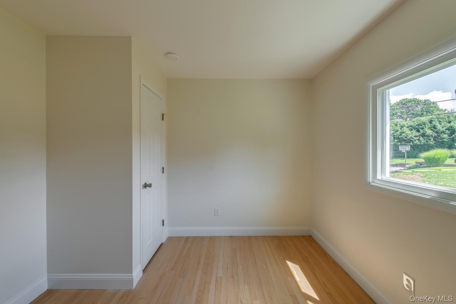 Single Family Trinity Place Dutchess County, NY 12572, MLS-1033820-23