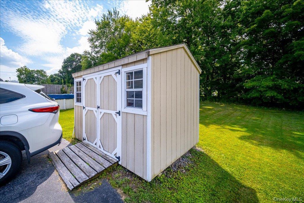Single Family Delaware Road  Orange County, NY 12550, MLS-1033837-40