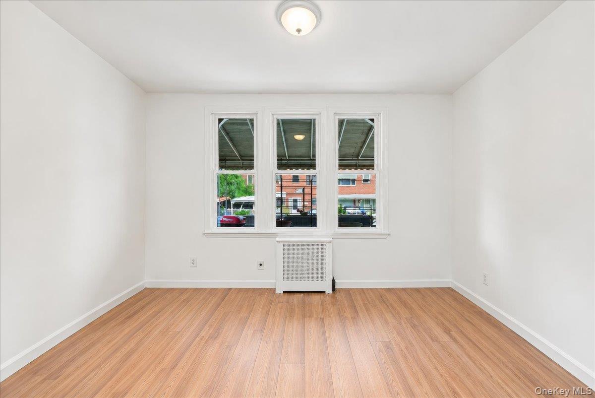 Commercial Sale E 219th Street Bronx, NY 10469, MLS-1033848-10