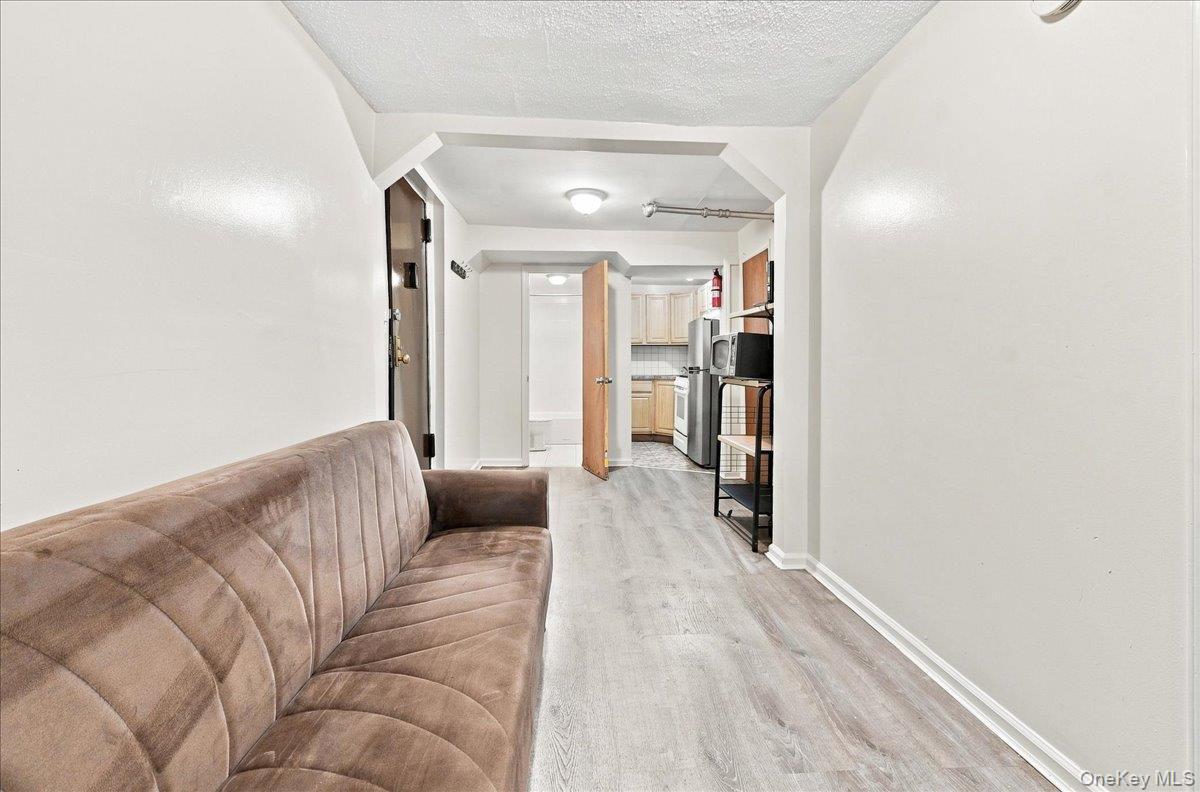 Commercial Sale E 219th Street Bronx, NY 10469, MLS-1033848-19