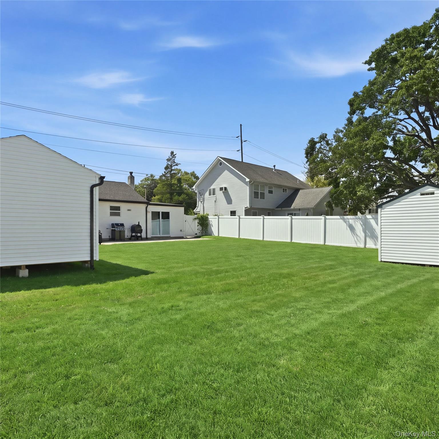 Single Family Manatuck Boulevard  Suffolk County, NY 11706, MLS-1033857-23