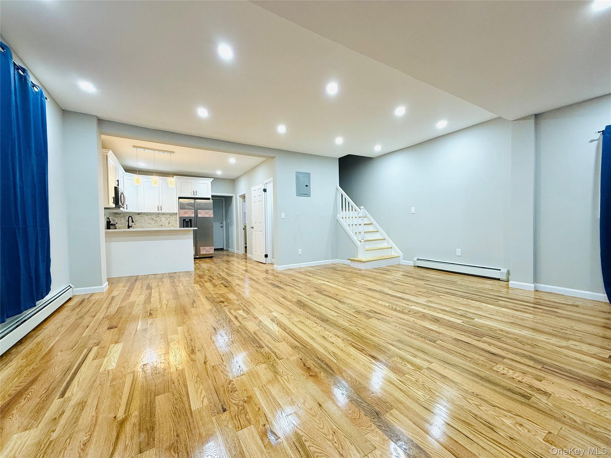 Single Family Pilgrim Avenue Bronx, NY 10461, MLS-1033862-10