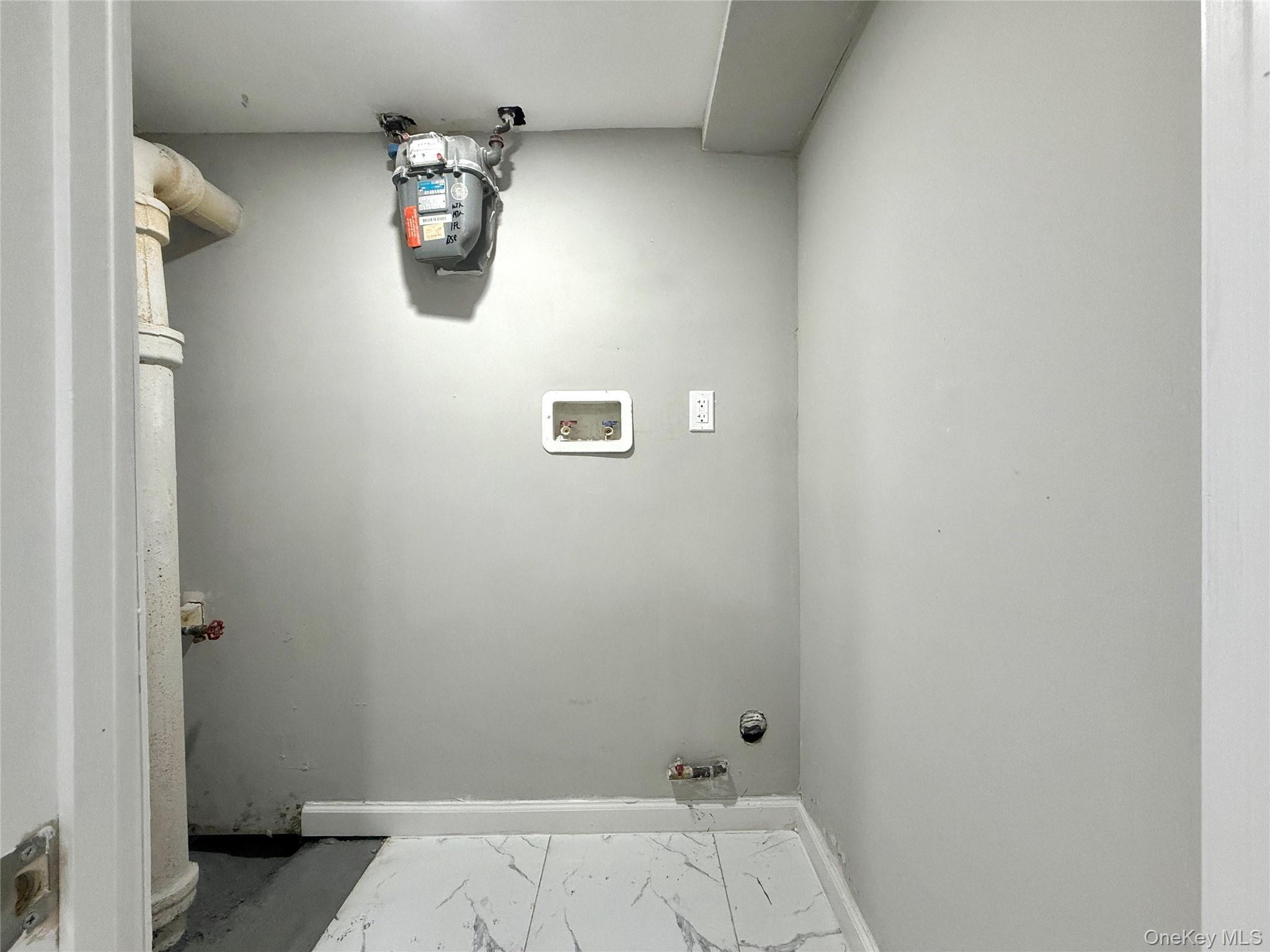 Single Family Pilgrim Avenue Bronx, NY 10461, MLS-1033862-14