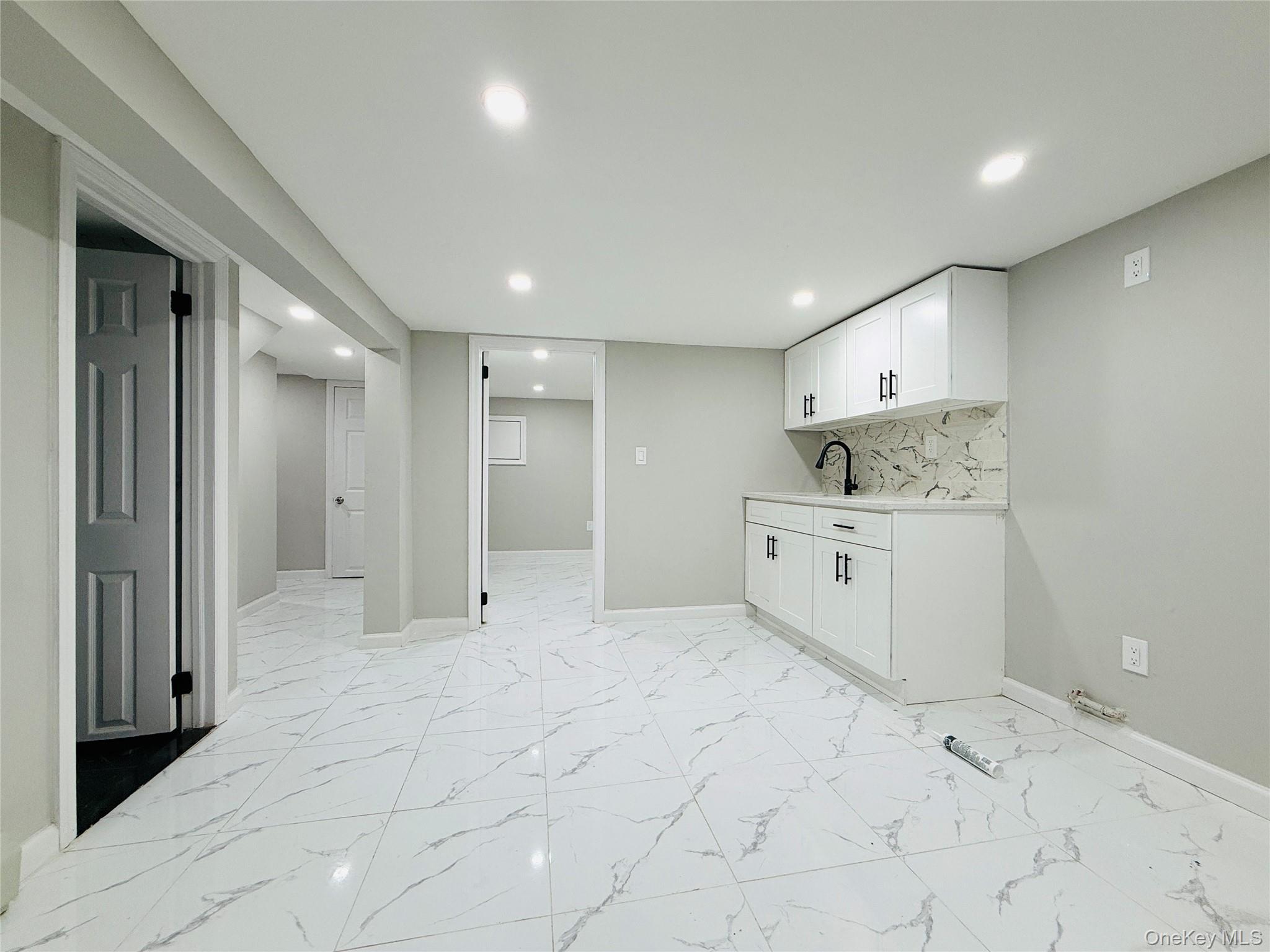 Single Family Pilgrim Avenue Bronx, NY 10461, MLS-1033862-20