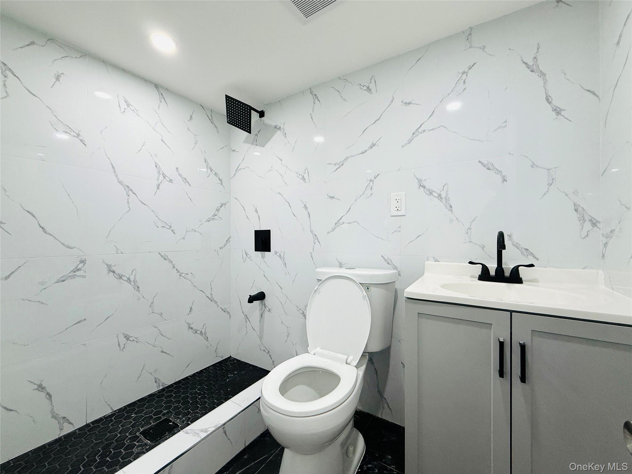 Single Family Pilgrim Avenue Bronx, NY 10461, MLS-1033862-22