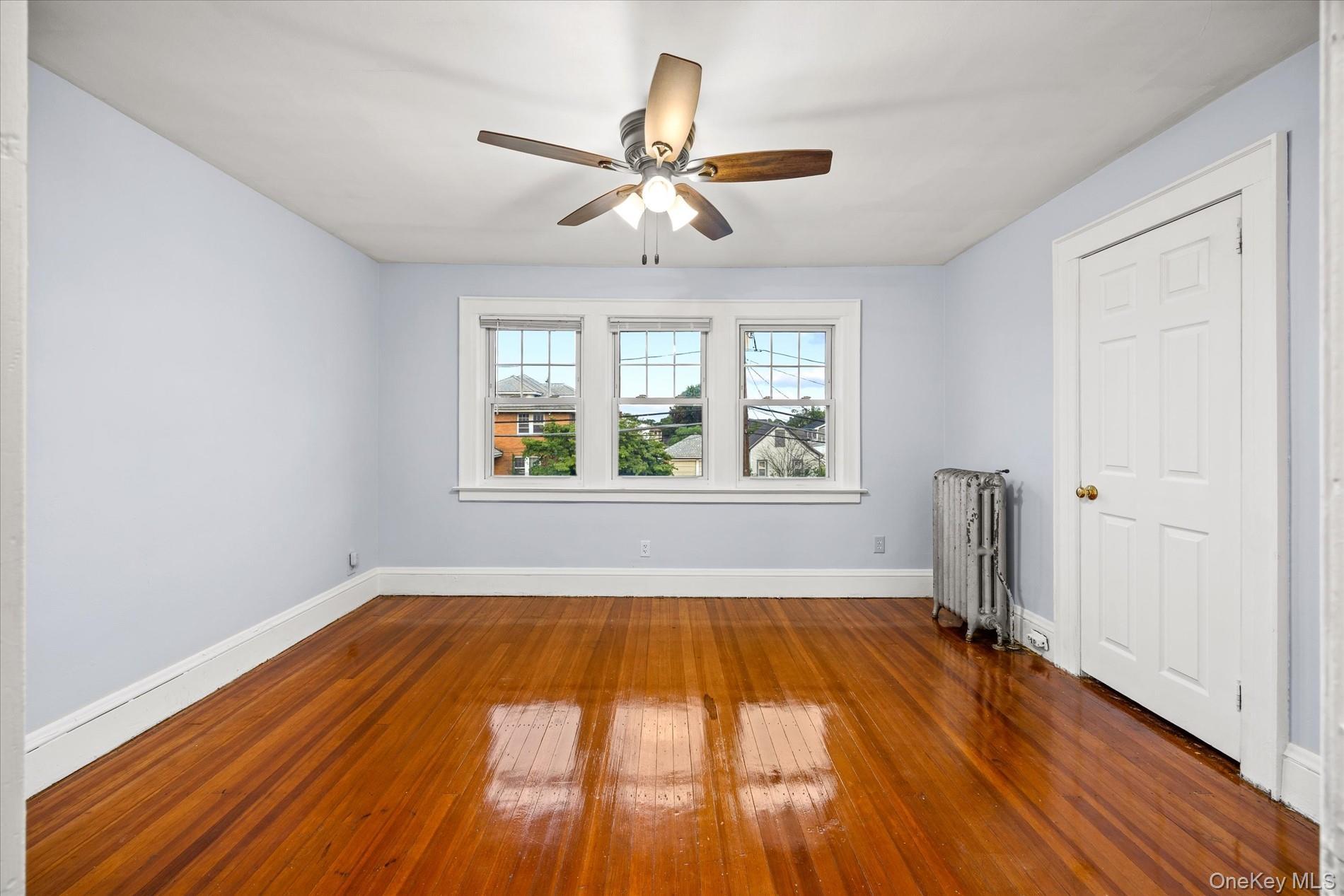 Single Family N Corona Avenue  Nassau County, NY 11580, MLS-1033875-22