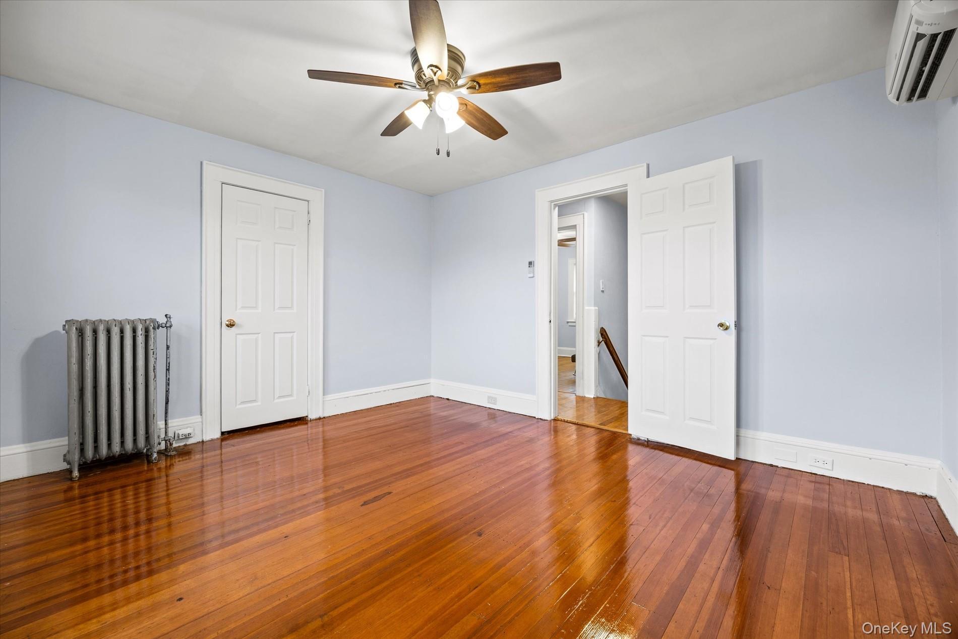 Single Family N Corona Avenue  Nassau County, NY 11580, MLS-1033875-23