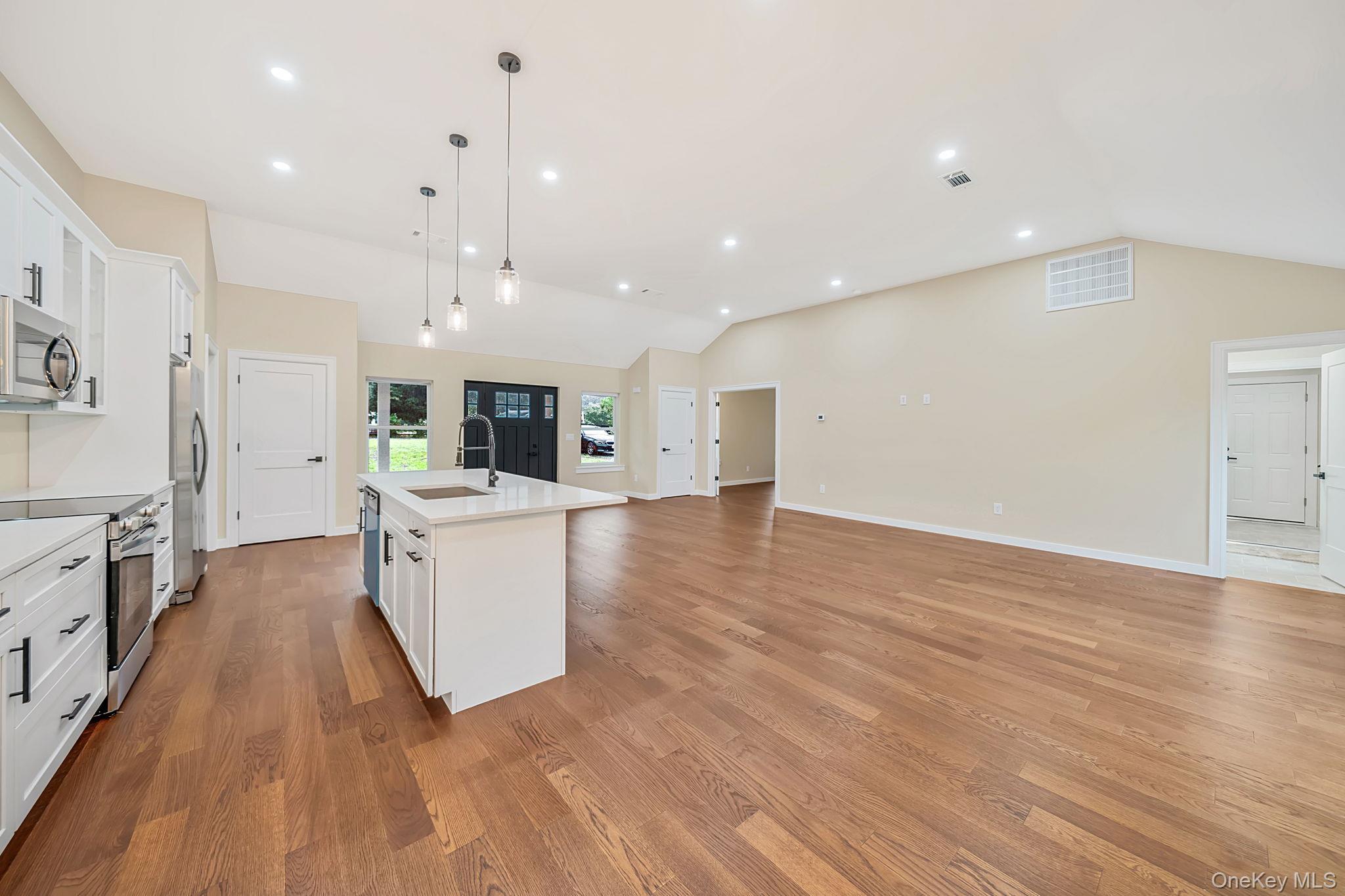 Single Family Vernooy Drive Ulster County, NY 12489, MLS-1033877-10