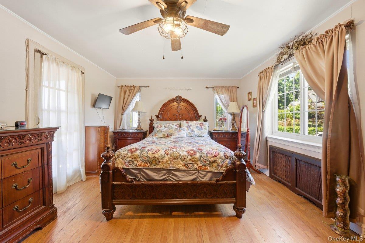 Single Family Cumberland Drive  Westchester County, NY 10704, MLS-1033881-22