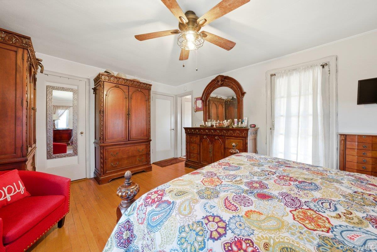 Single Family Cumberland Drive  Westchester County, NY 10704, MLS-1033881-24