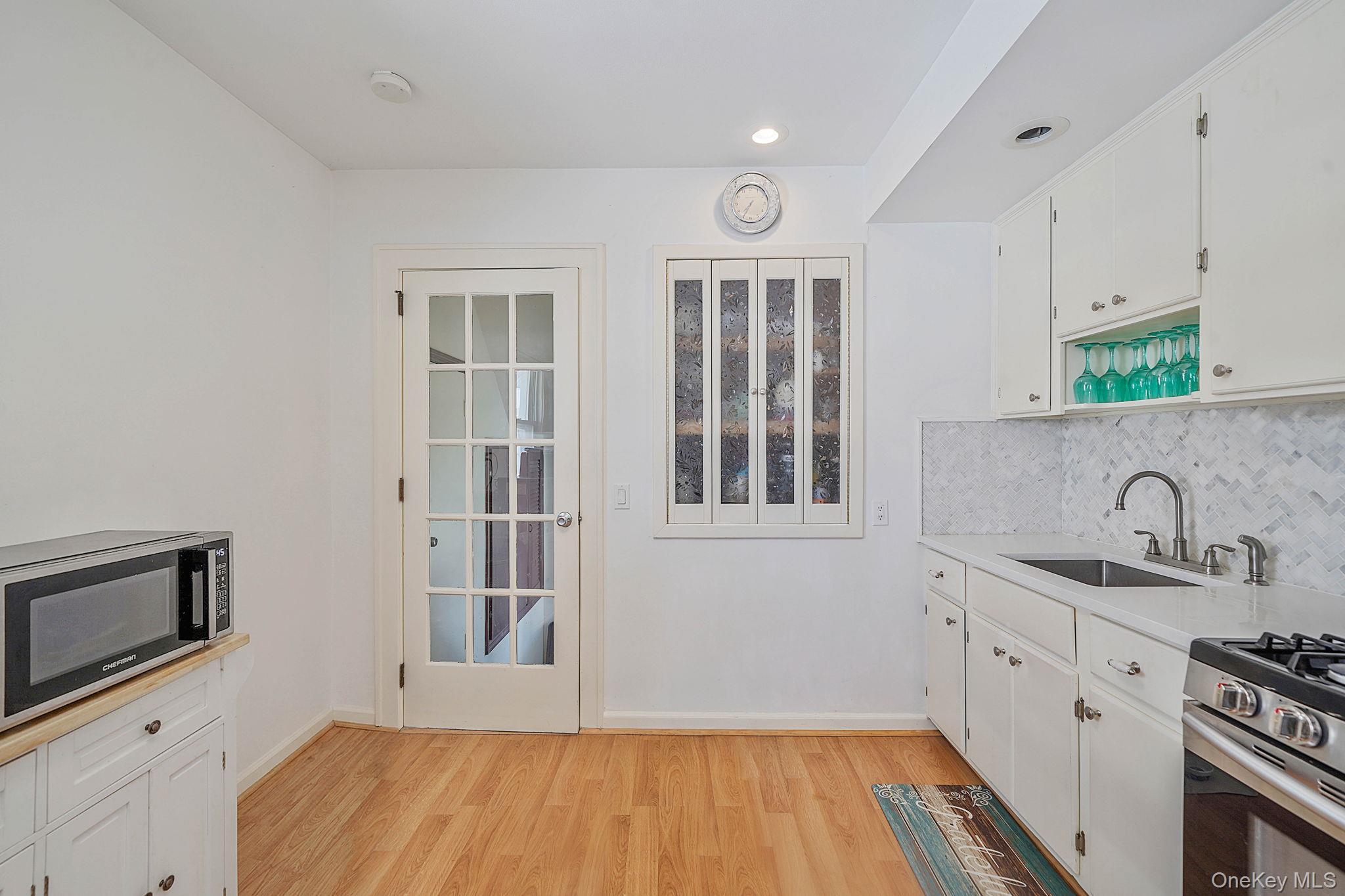 Single Family Liberty Avenue Suffolk County, NY 11757, MLS-1033941-7