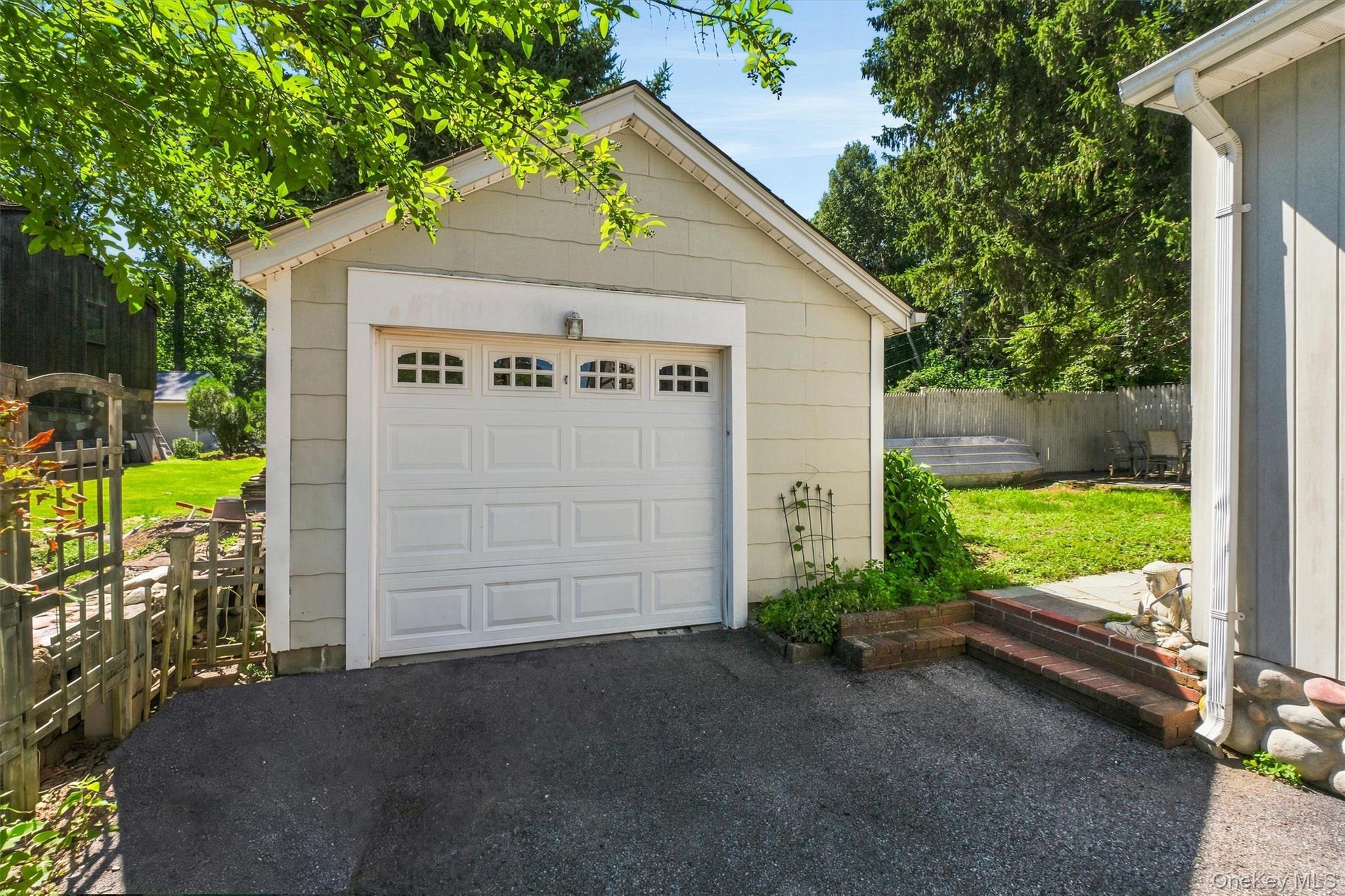 Single Family Brook Avenue  Dutchess County, NY 12533, MLS-1033955-40