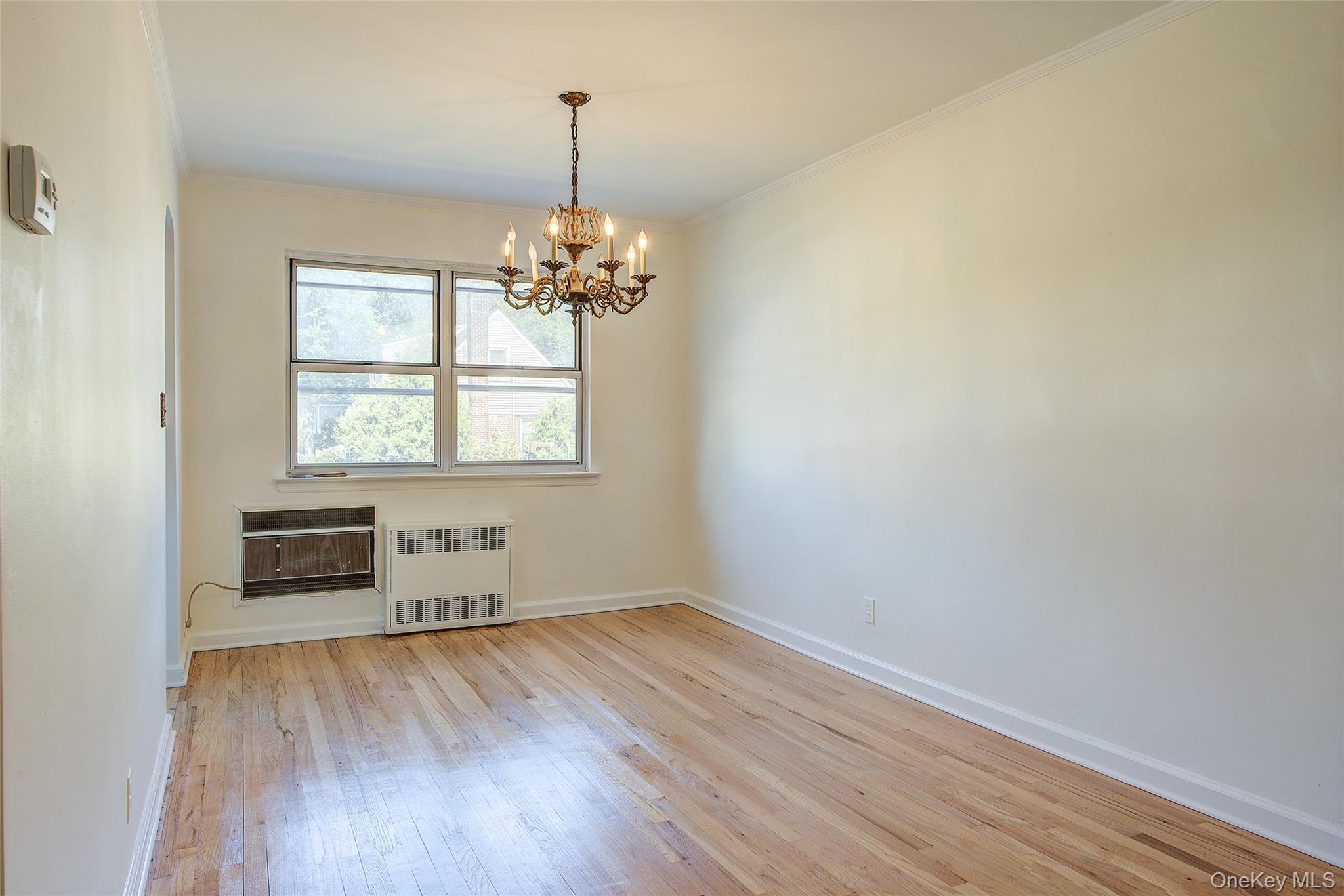 Single Family 207th Street Queens, NY 11364, MLS-1033964-10
