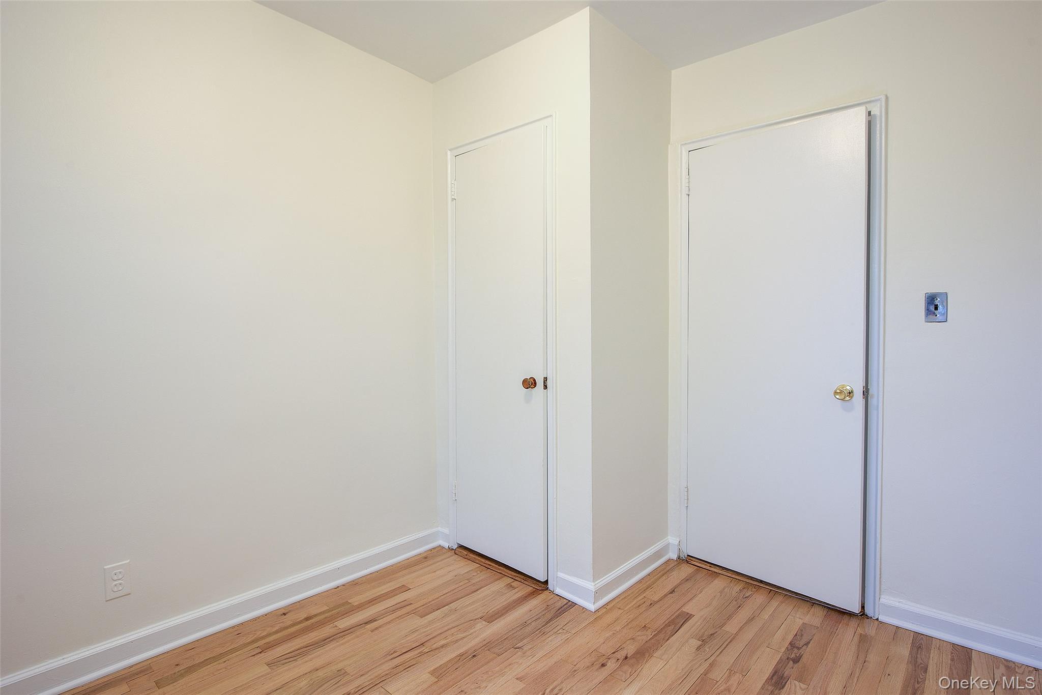 Single Family 207th Street Queens, NY 11364, MLS-1033964-27