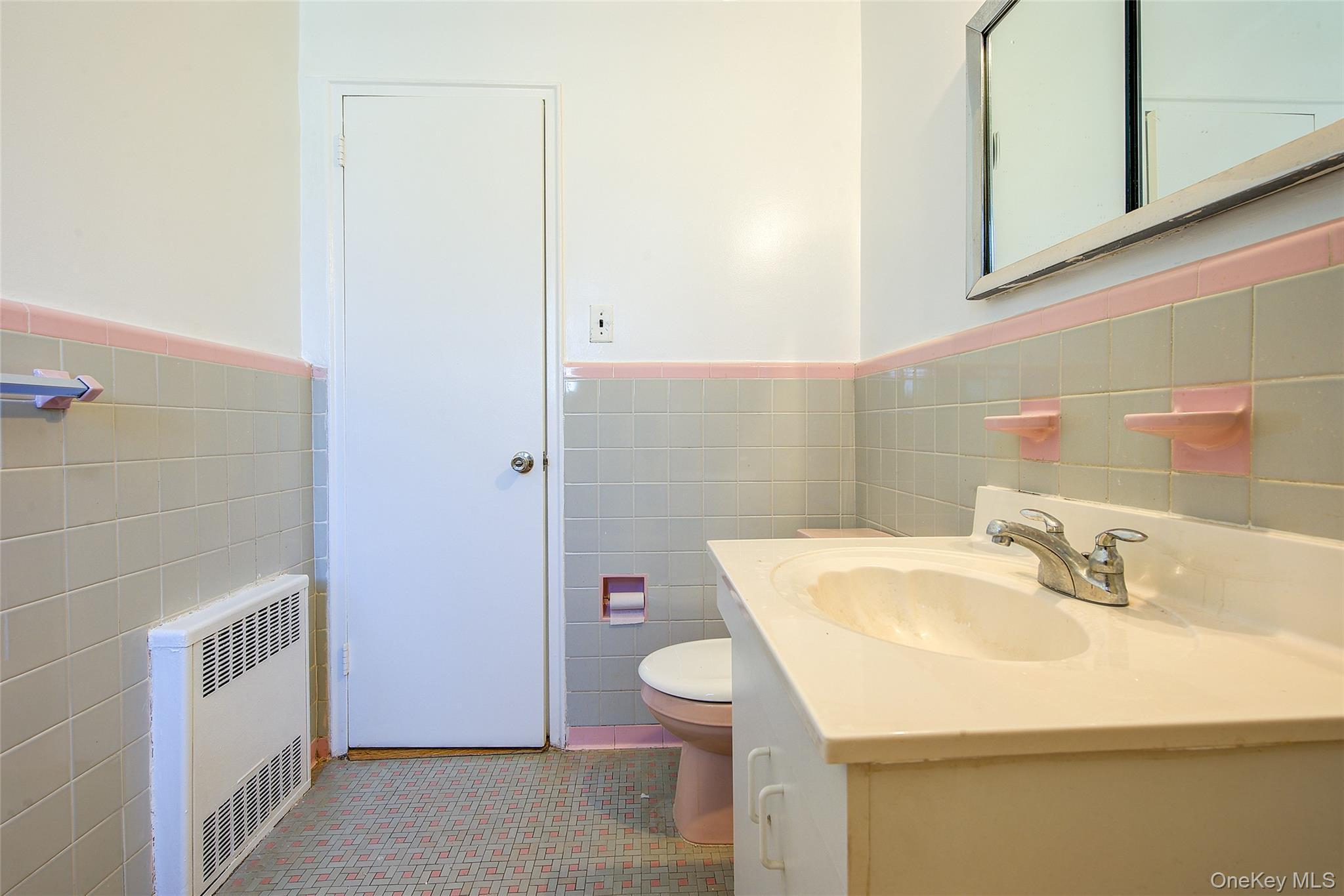 Single Family 207th Street Queens, NY 11364, MLS-1033964-30