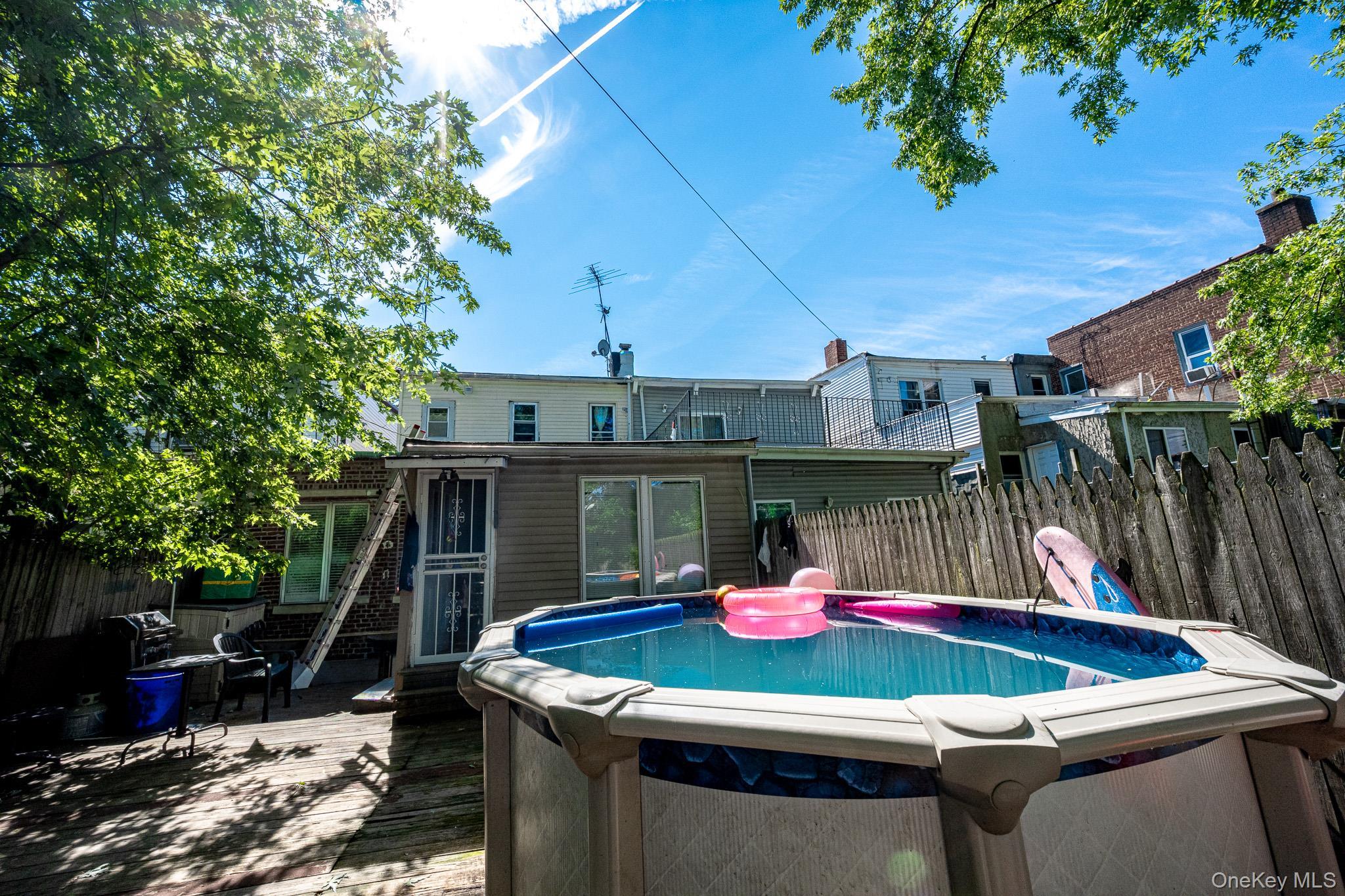 Single Family Montauk Avenue  Brooklyn, NY 11208, MLS-1033974-3