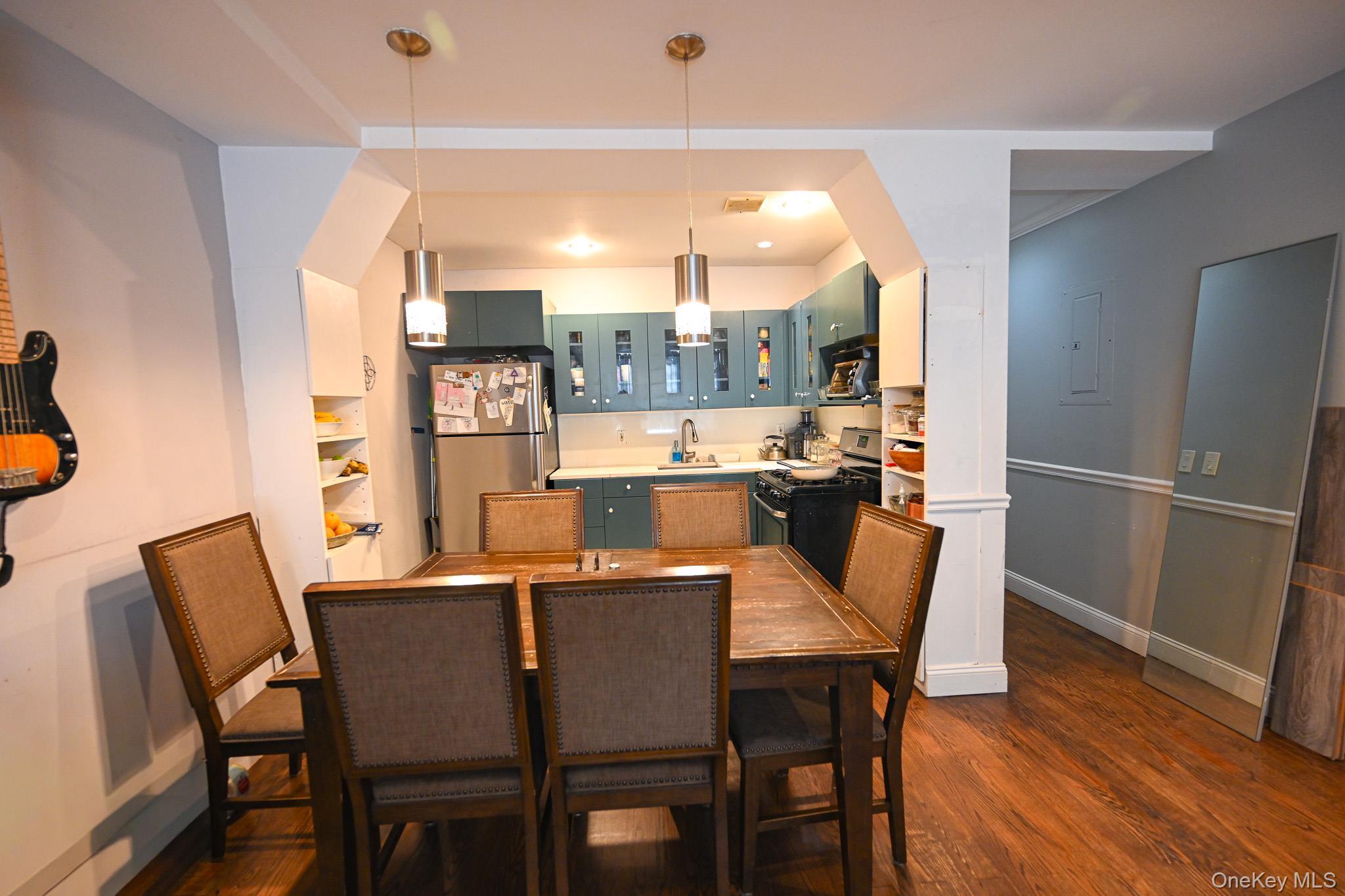Single Family Montauk Avenue  Brooklyn, NY 11208, MLS-1033974-5
