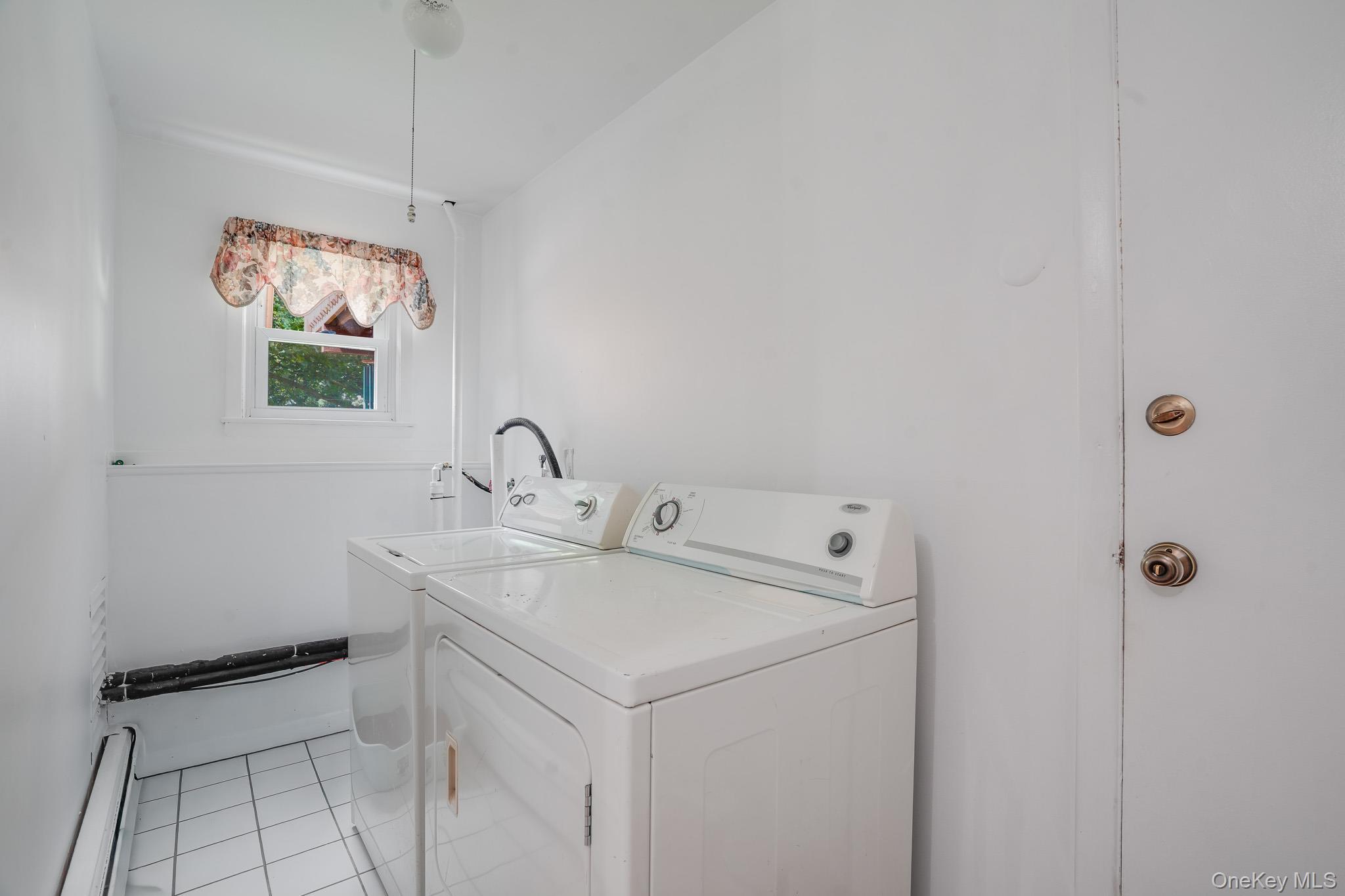Single Family Bowdoin Lane Dutchess County, NY 12590, MLS-1033993-24