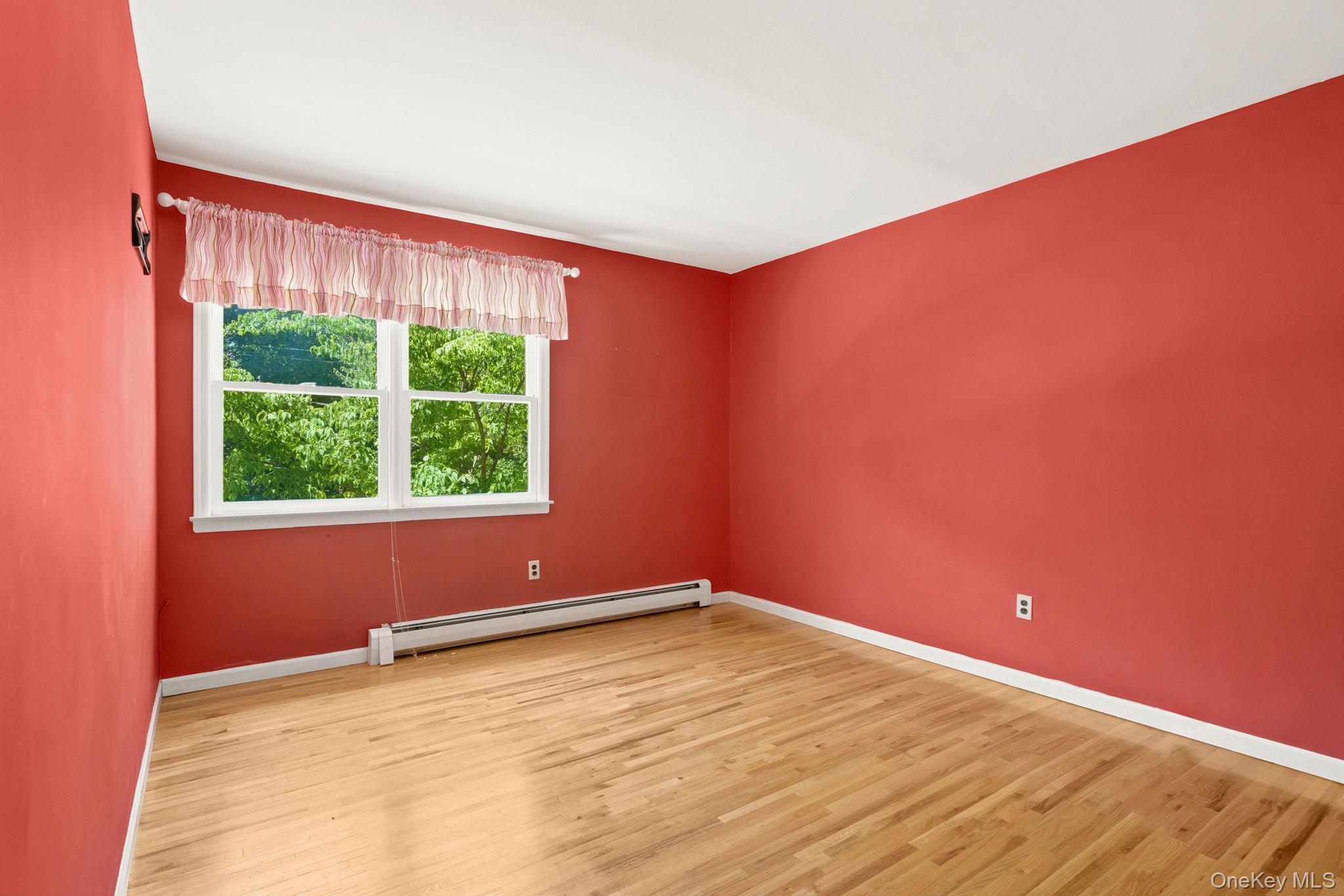 Single Family Hampton Place Westchester County, NY 10536, MLS-1033996-11