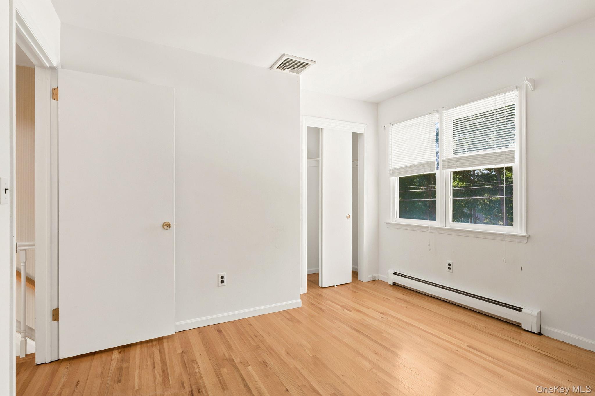Single Family Hampton Place Westchester County, NY 10536, MLS-1033996-12
