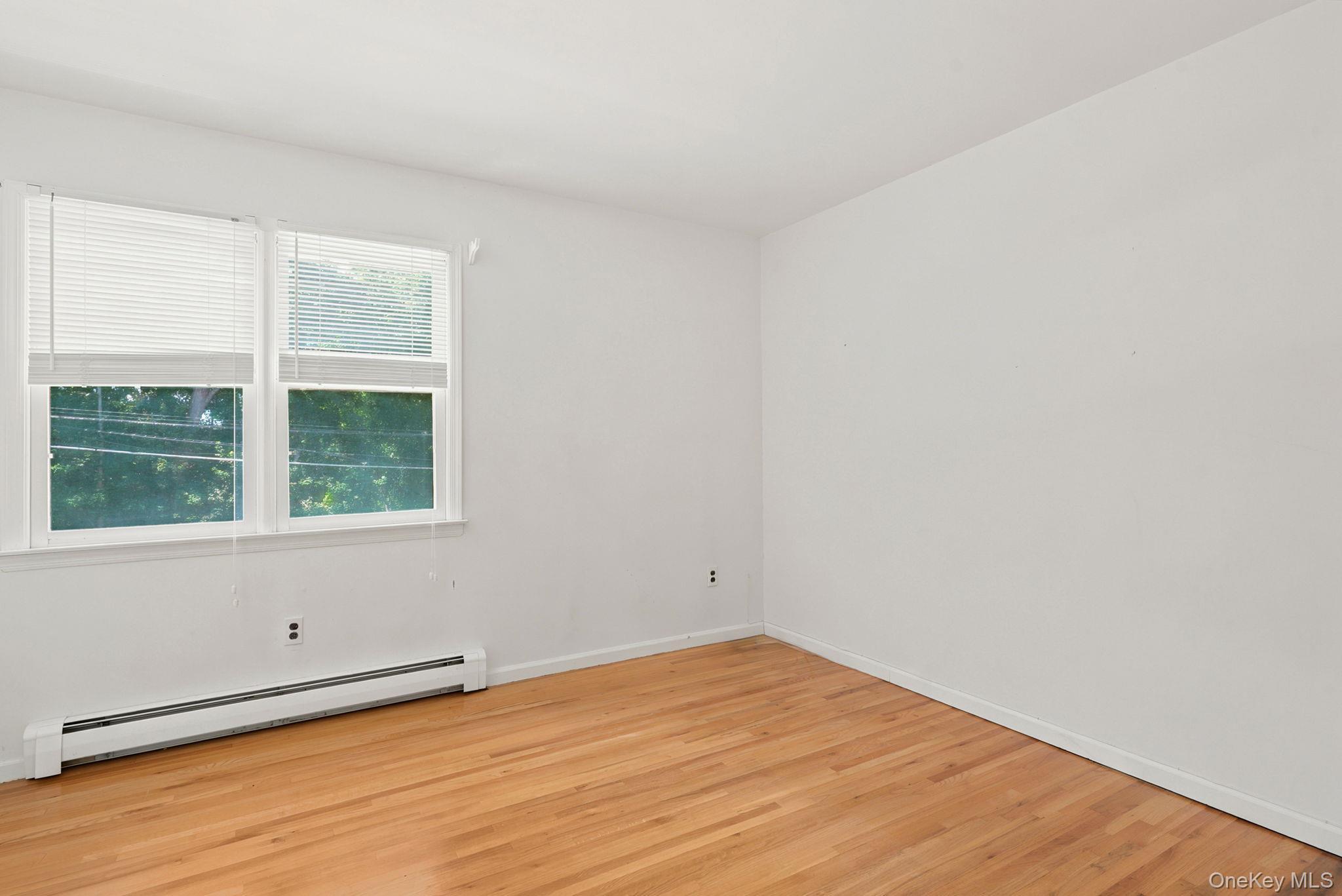 Single Family Hampton Place Westchester County, NY 10536, MLS-1033996-13