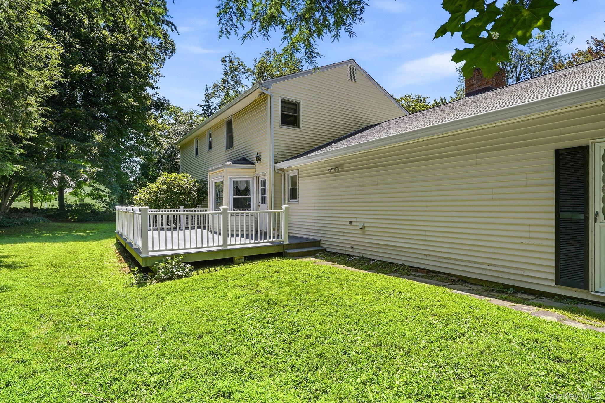 Single Family Hampton Place Westchester County, NY 10536, MLS-1033996-17