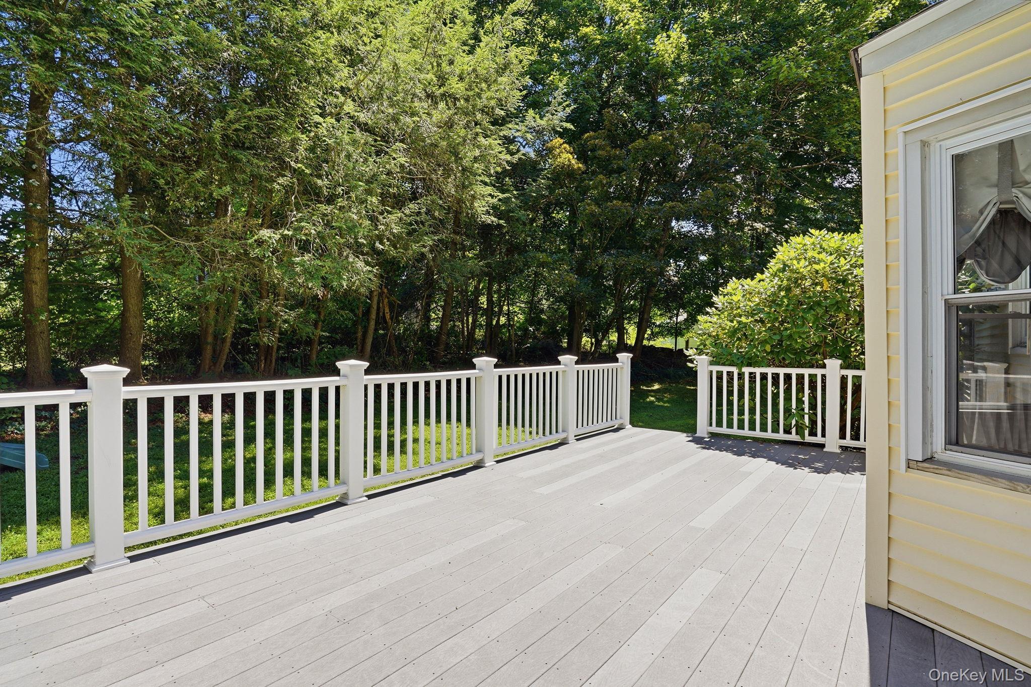 Single Family Hampton Place Westchester County, NY 10536, MLS-1033996-18