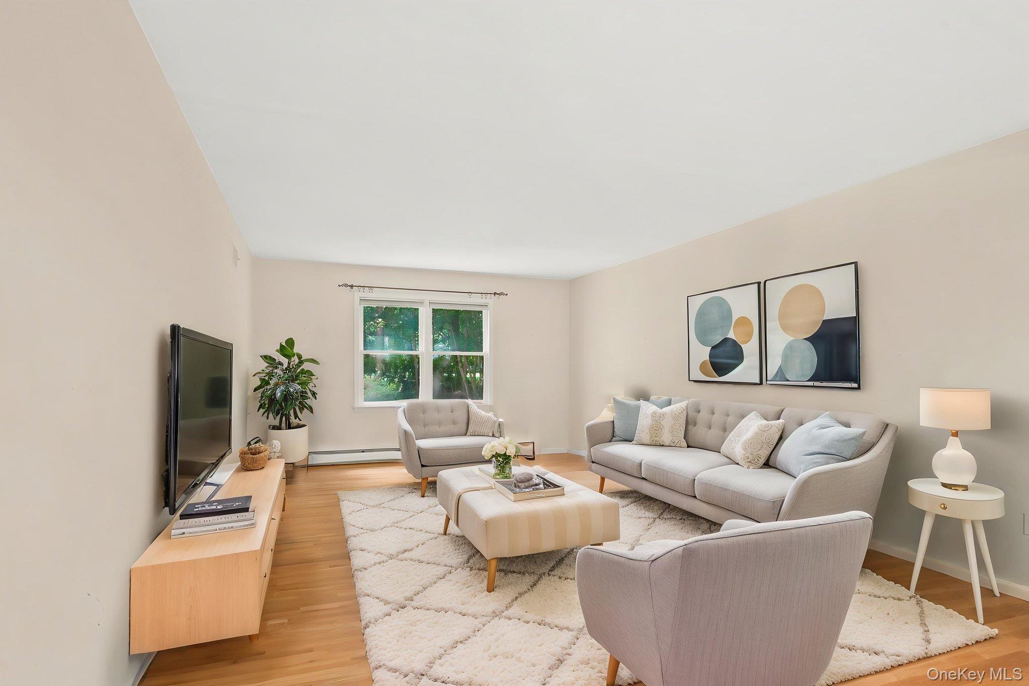 Single Family Hampton Place Westchester County, NY 10536, MLS-1033996-2