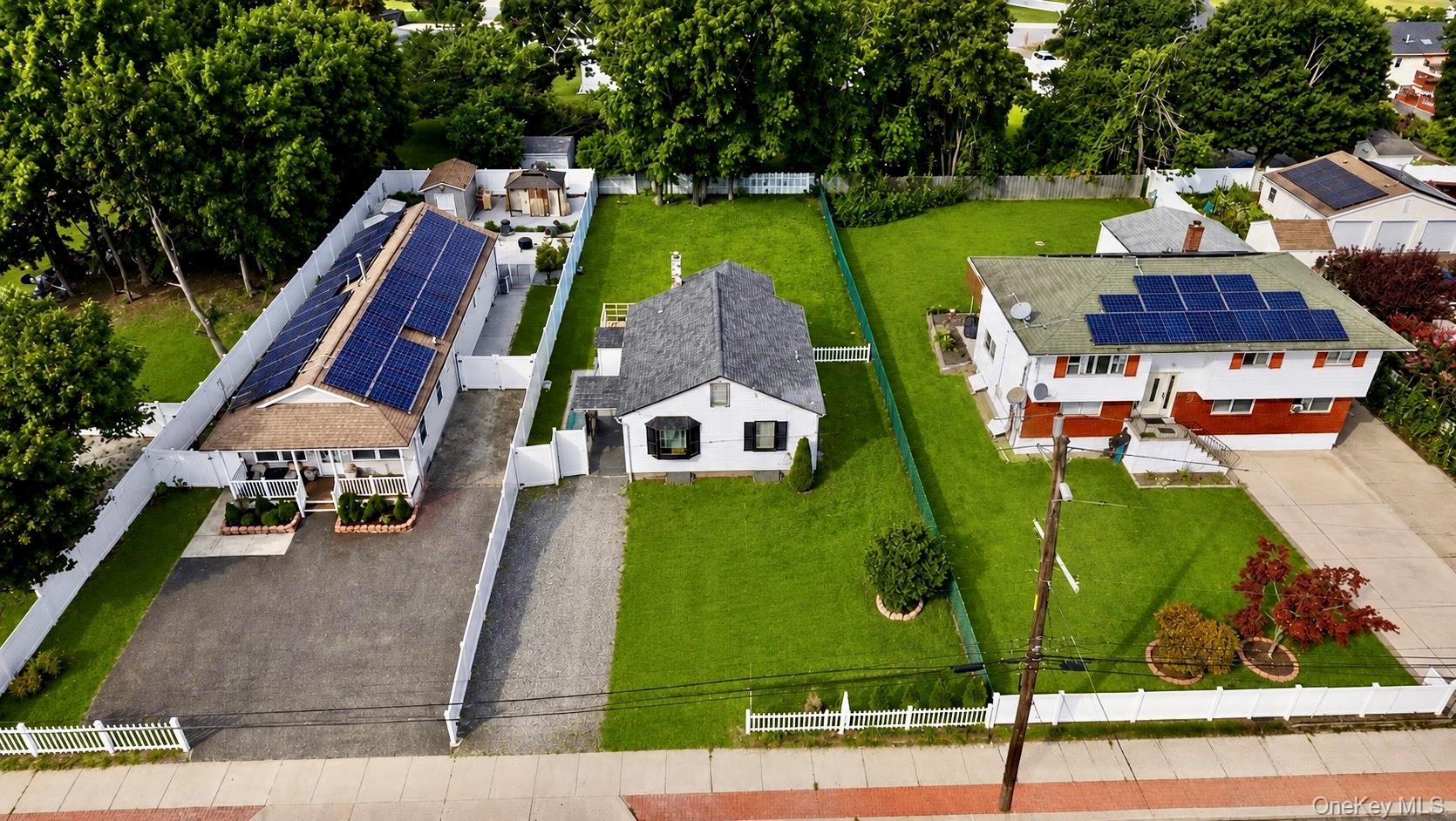 Single Family Crooked Hill Road  Suffolk County, NY 11717, MLS-1034007-29