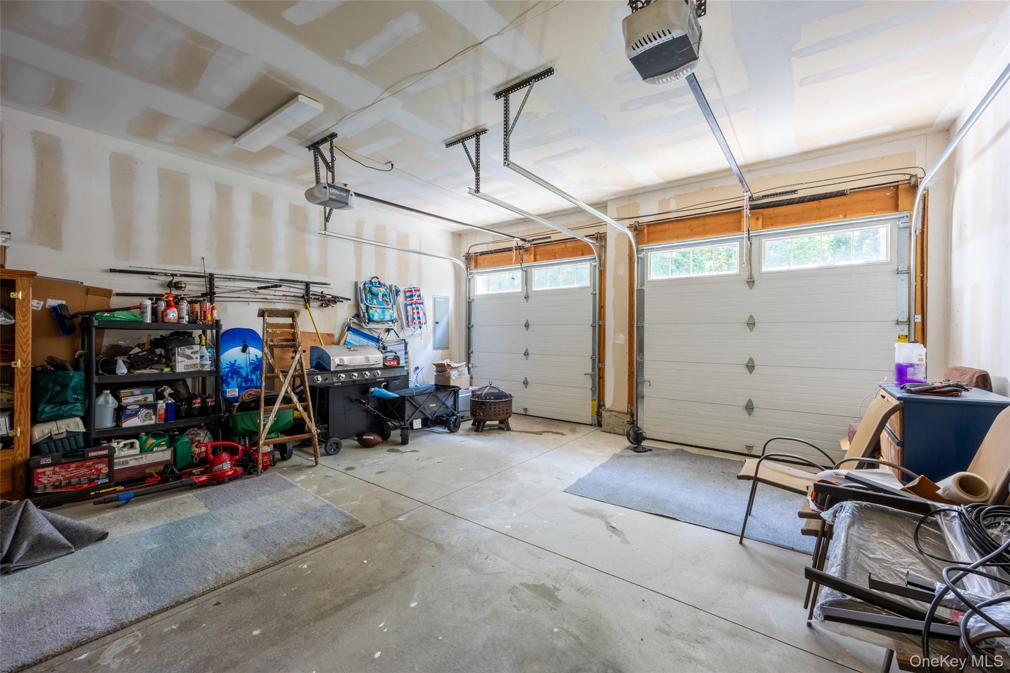 Single Family Fire Lane  Suffolk County, NY 11792, MLS-1034015-32