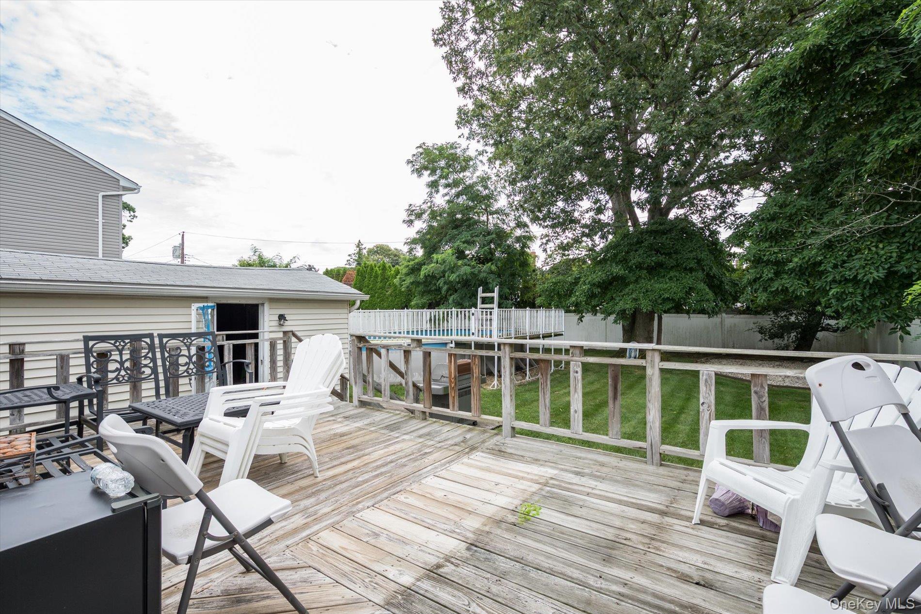 Single Family Ruth Place Nassau County, NY 11710, MLS-1034022-16