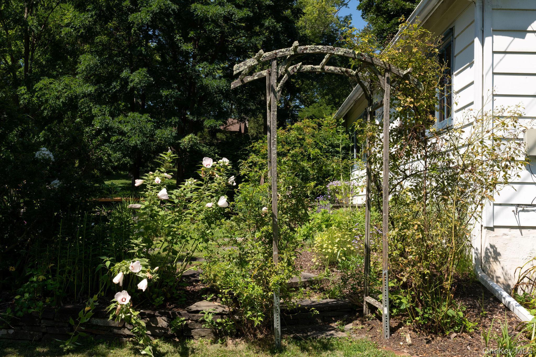 Single Family Locust Grove Road Dutchess County, NY 12572, MLS-1034024-15