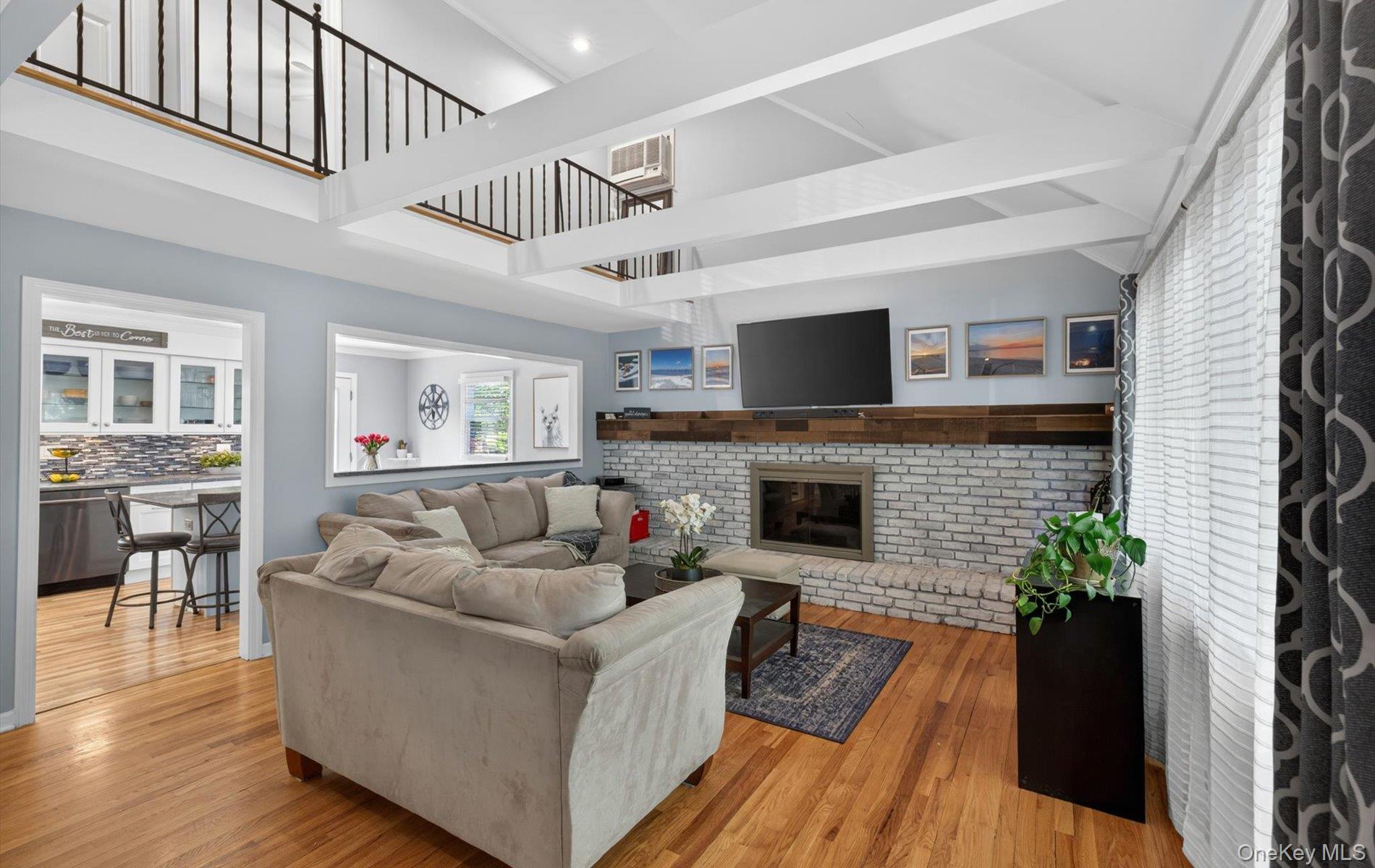 Single Family Bergen Court  Suffolk County, NY 11746, MLS-1034026-6