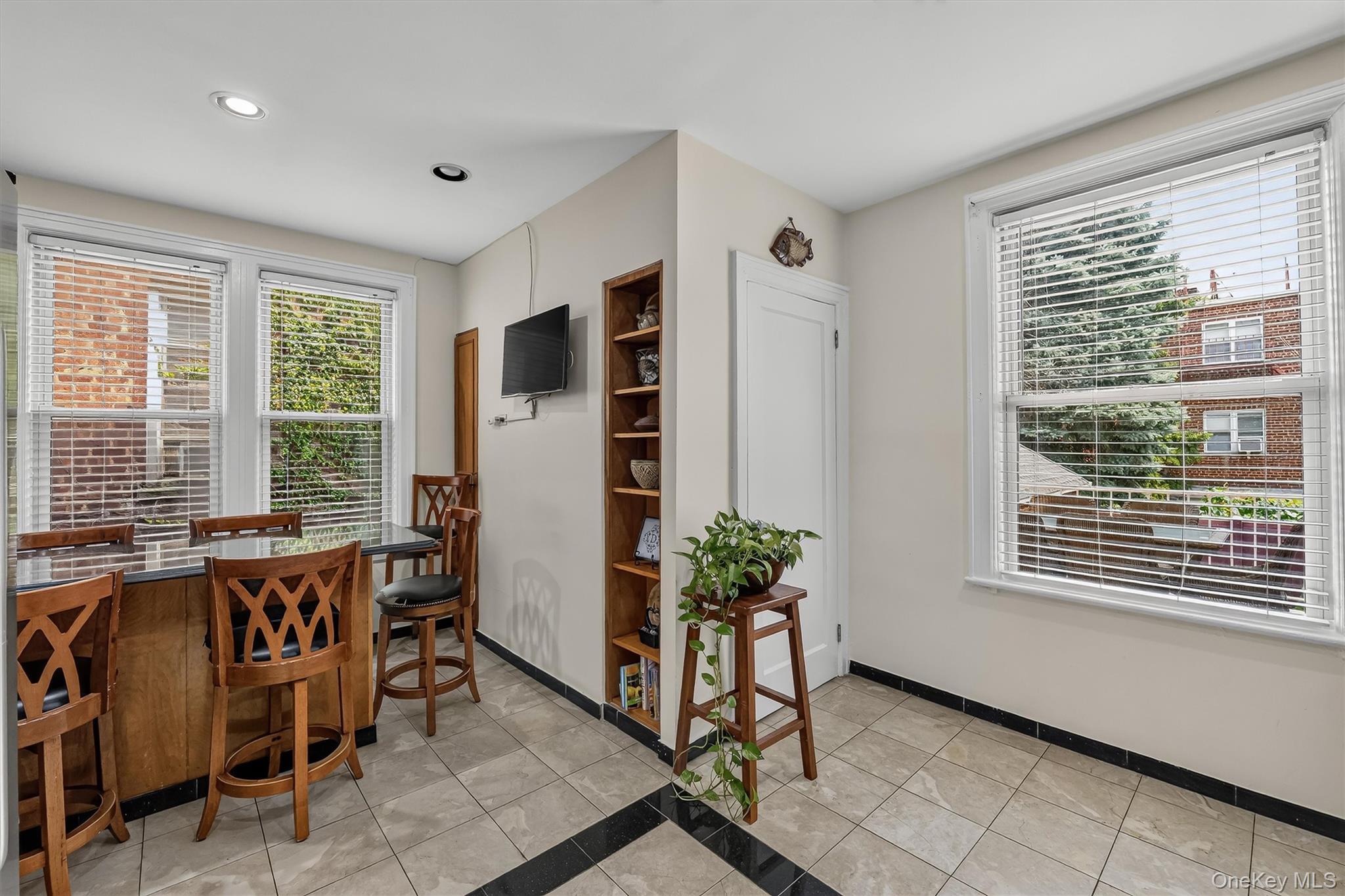Single Family Holland Avenue  Bronx, NY 10467, MLS-1034028-23
