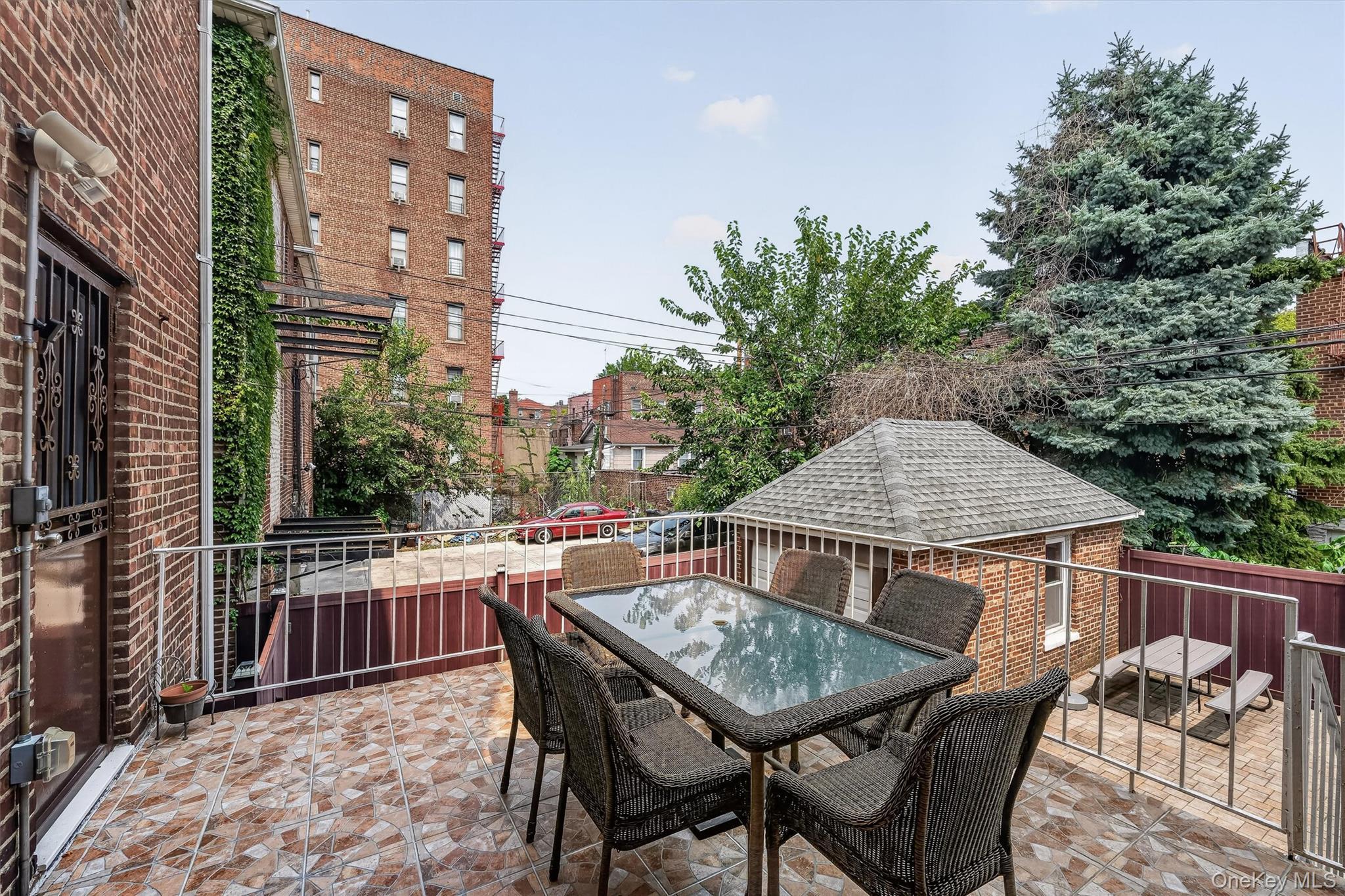 Single Family Holland Avenue  Bronx, NY 10467, MLS-1034028-43